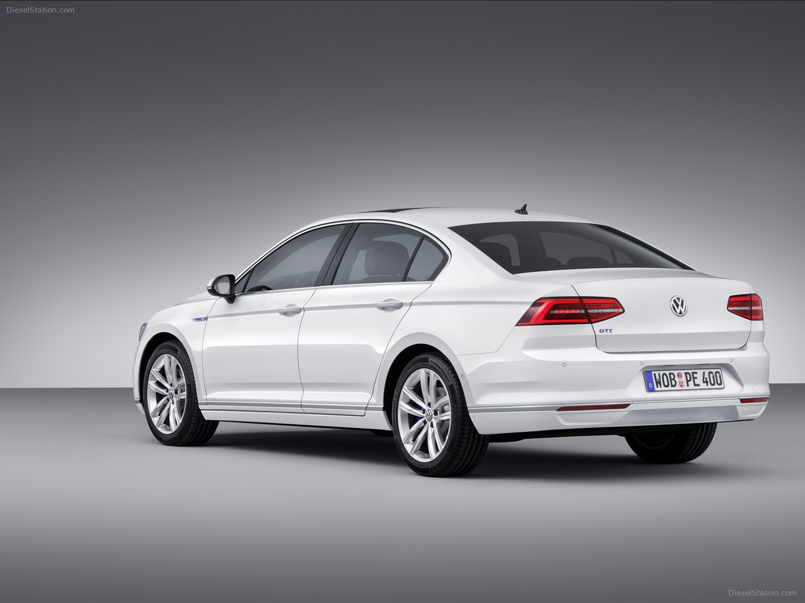 Volkswagen Passat GTE 2015