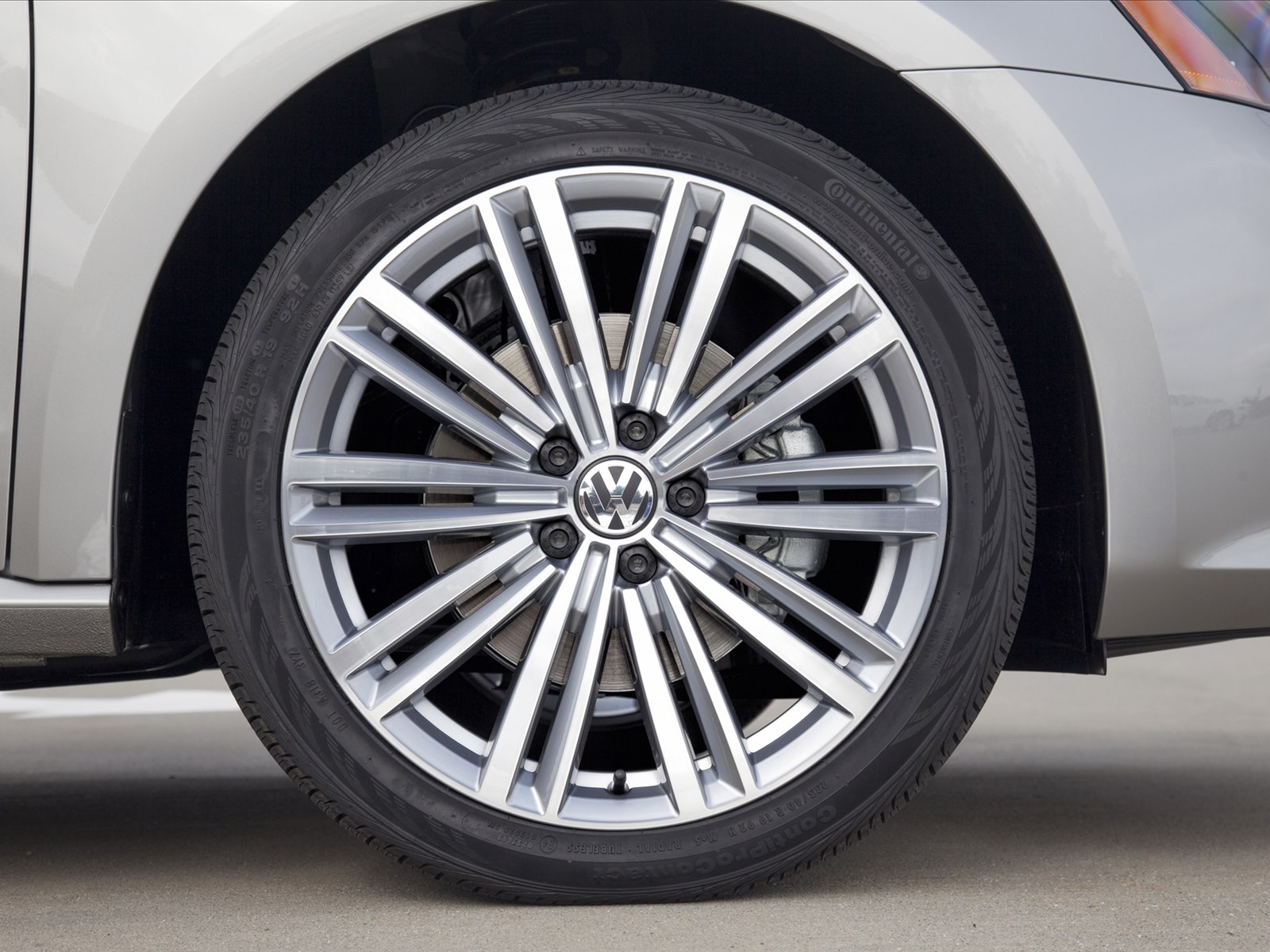 Volkswagen Passat Sport 2014