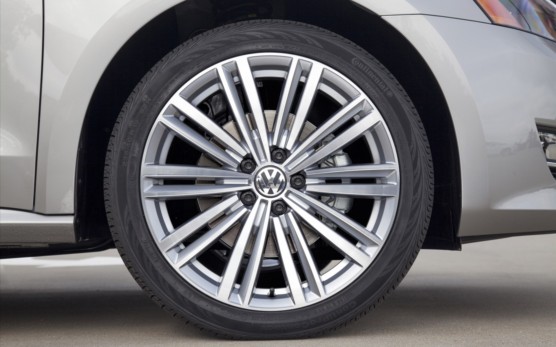 Volkswagen Passat Sport 2014