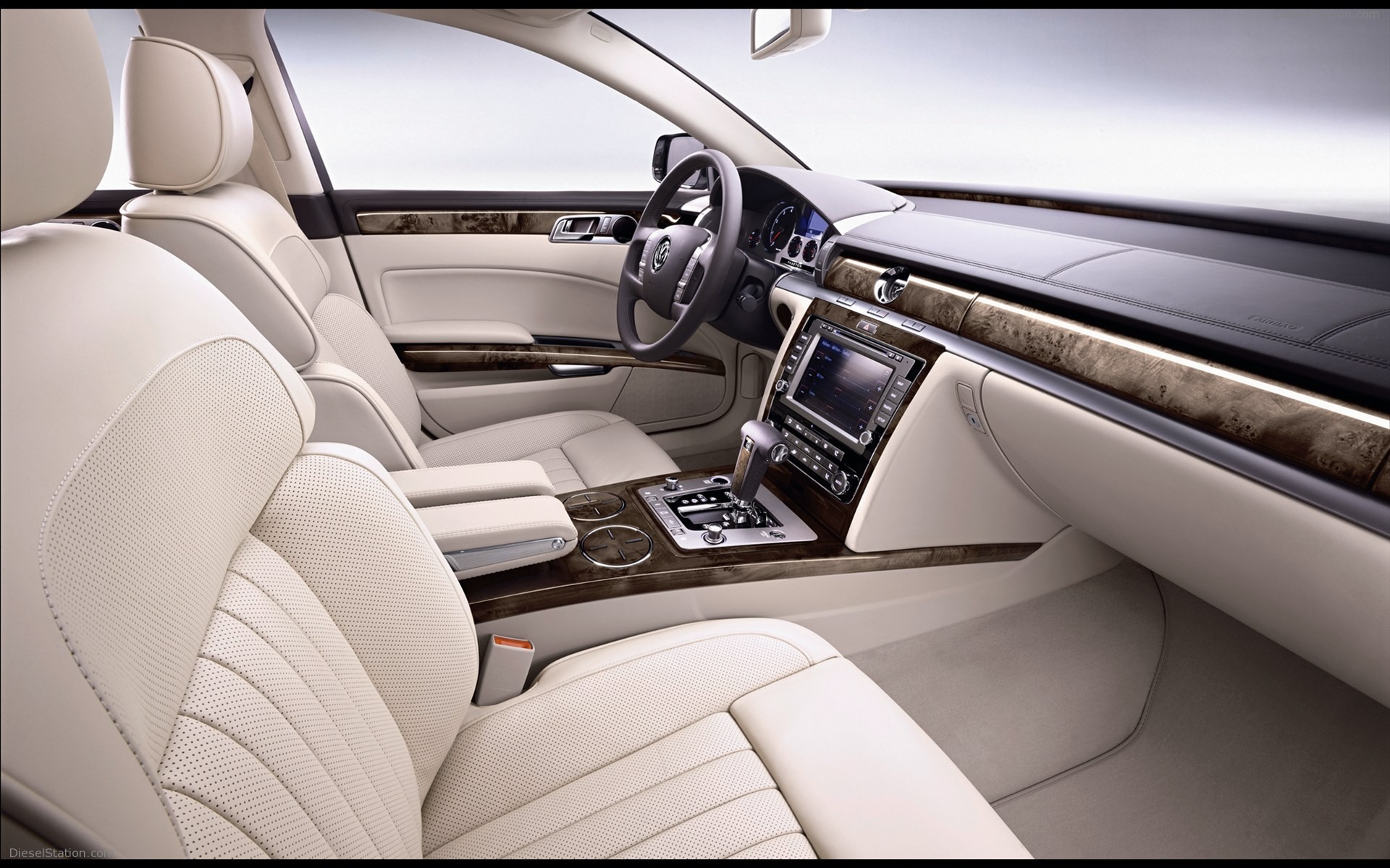 Volkswagen Phaeton 2011