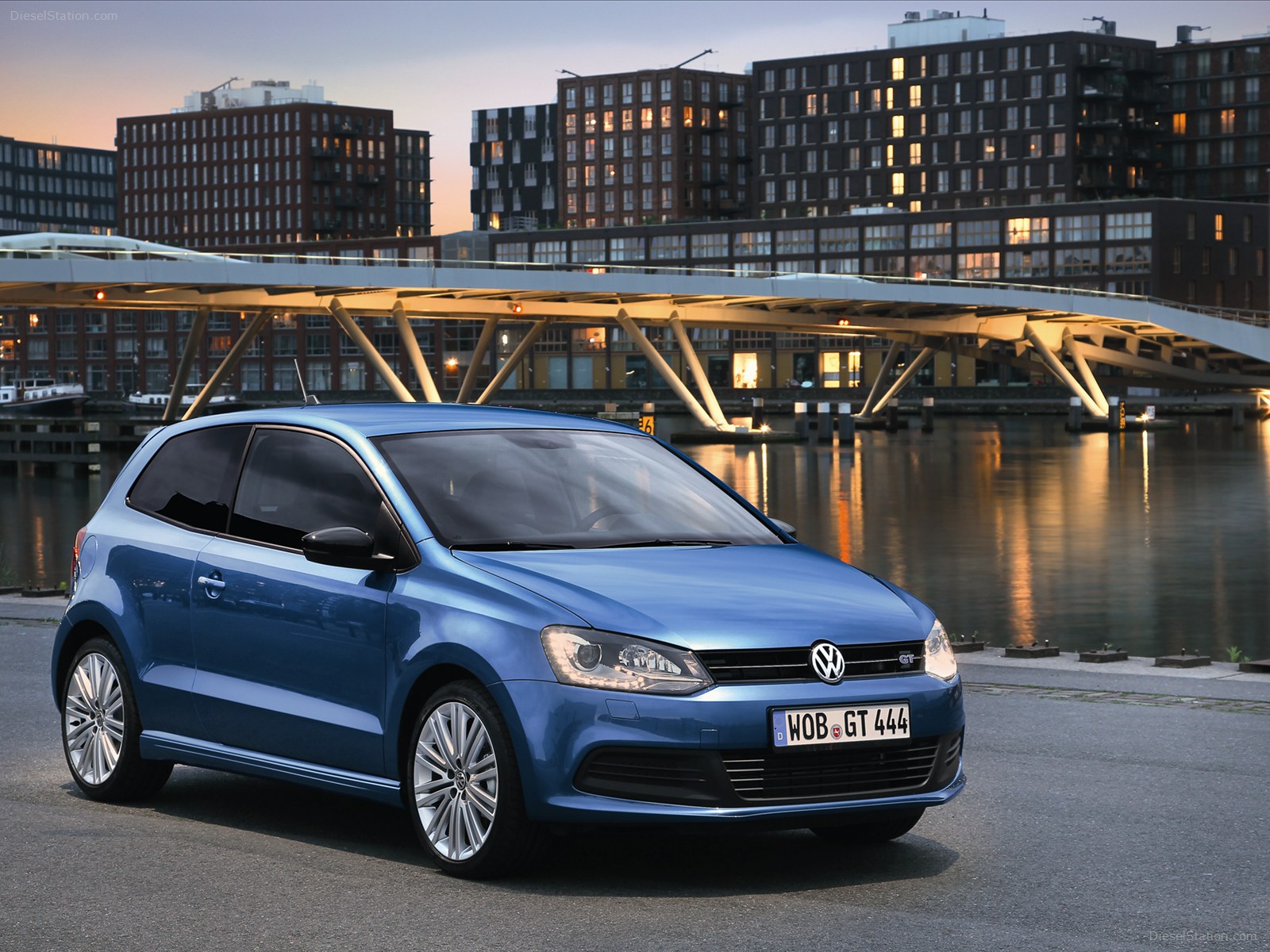 Volkswagen Polo Blue GT 2013
