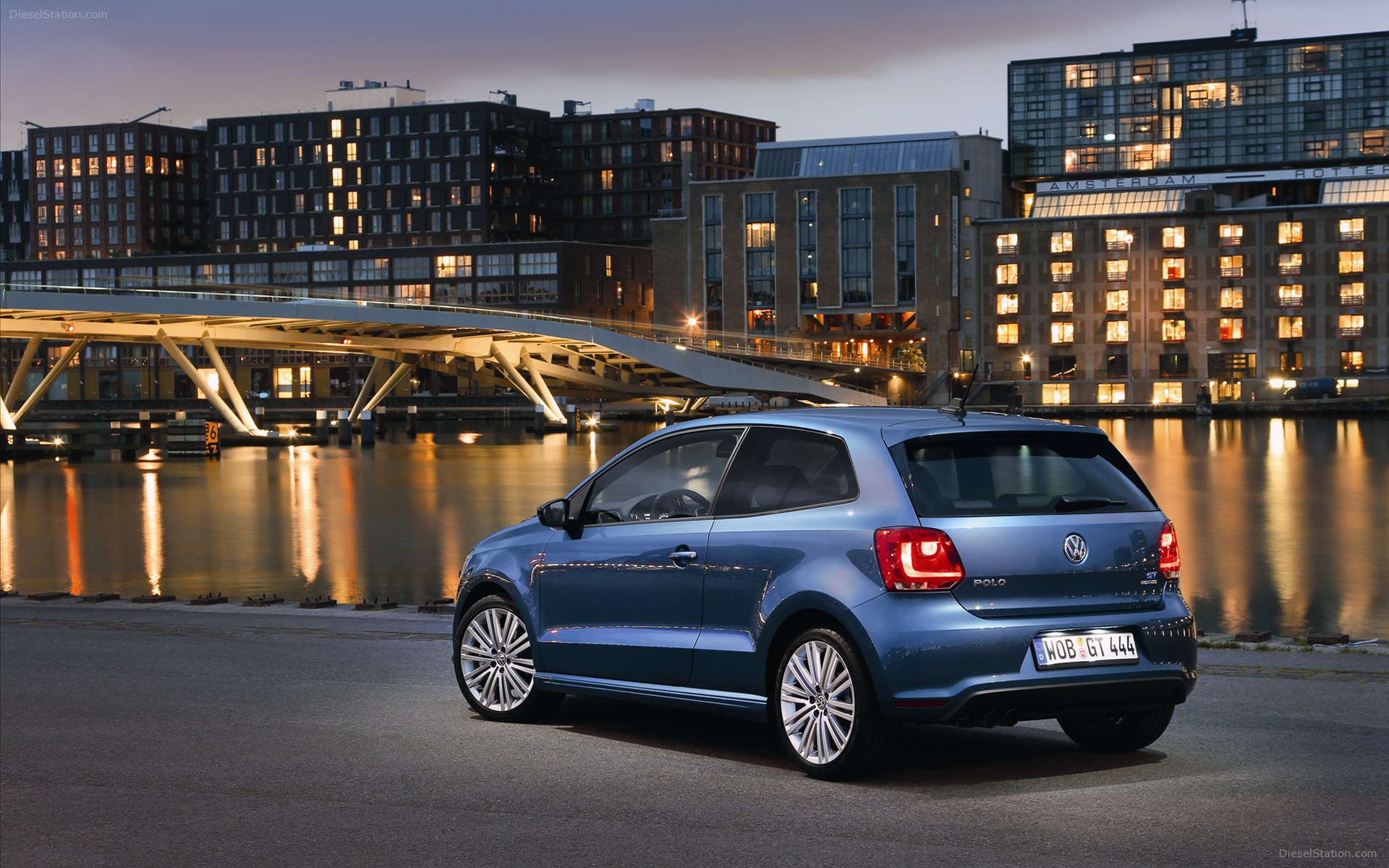 Volkswagen Polo Blue GT 2013