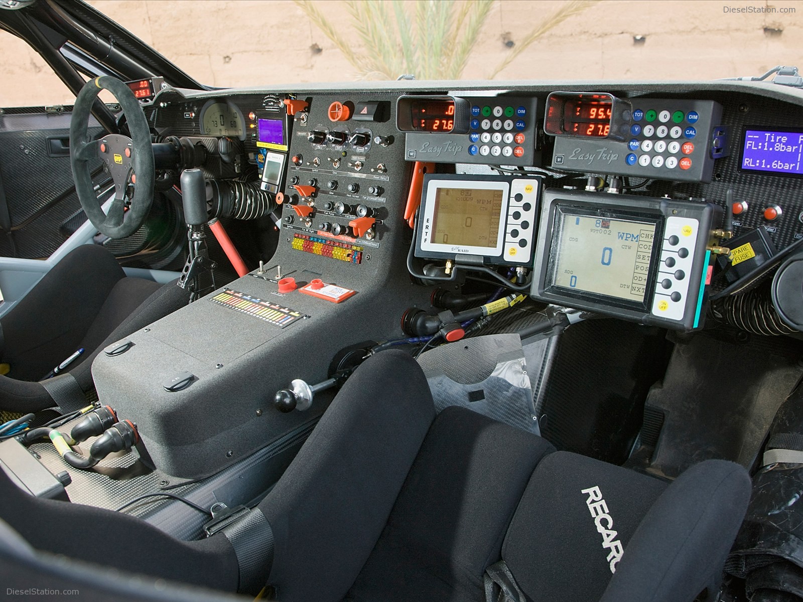 Volkswagen Race Touareg 3