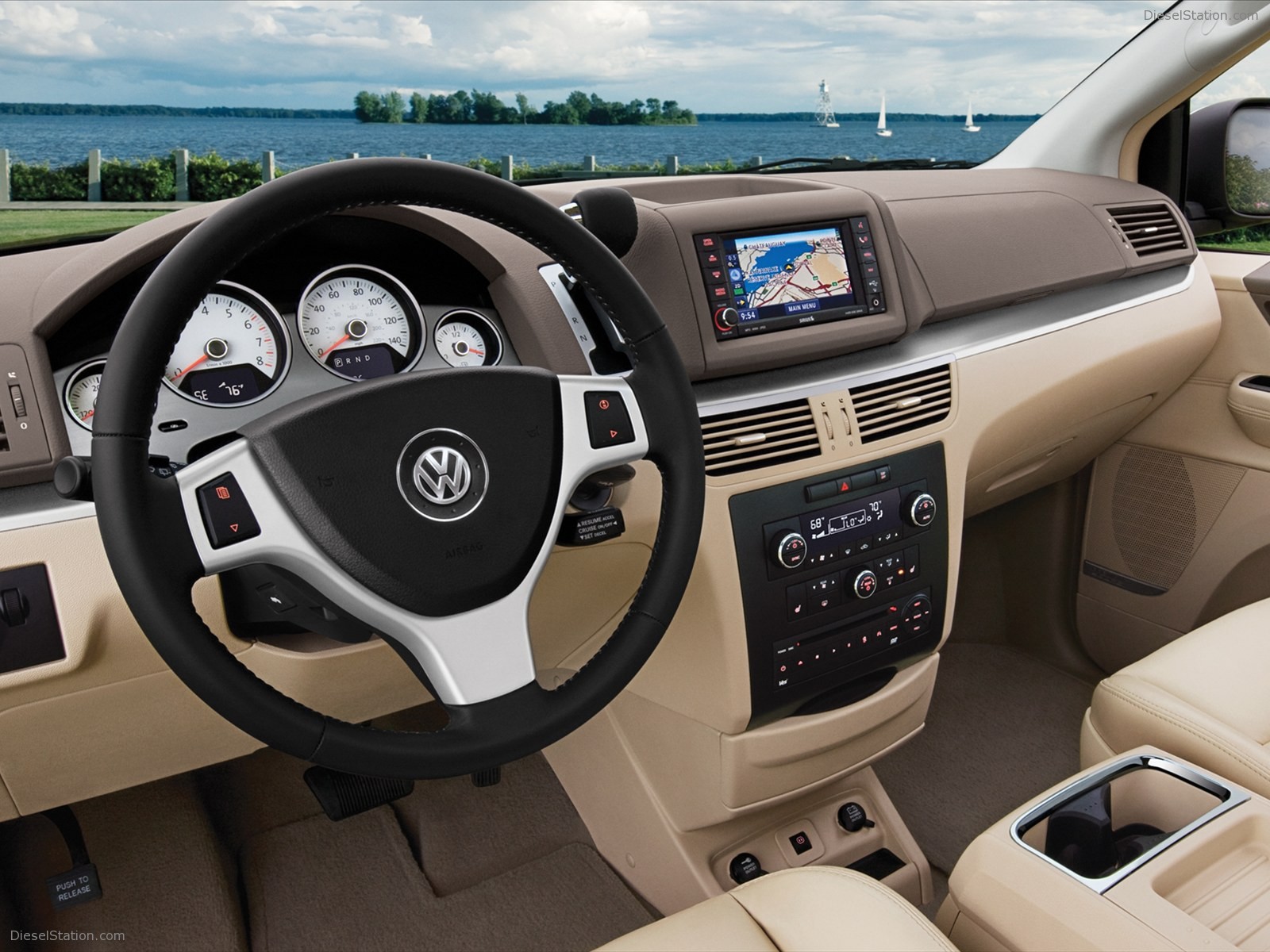 Volkswagen Routan 2012
