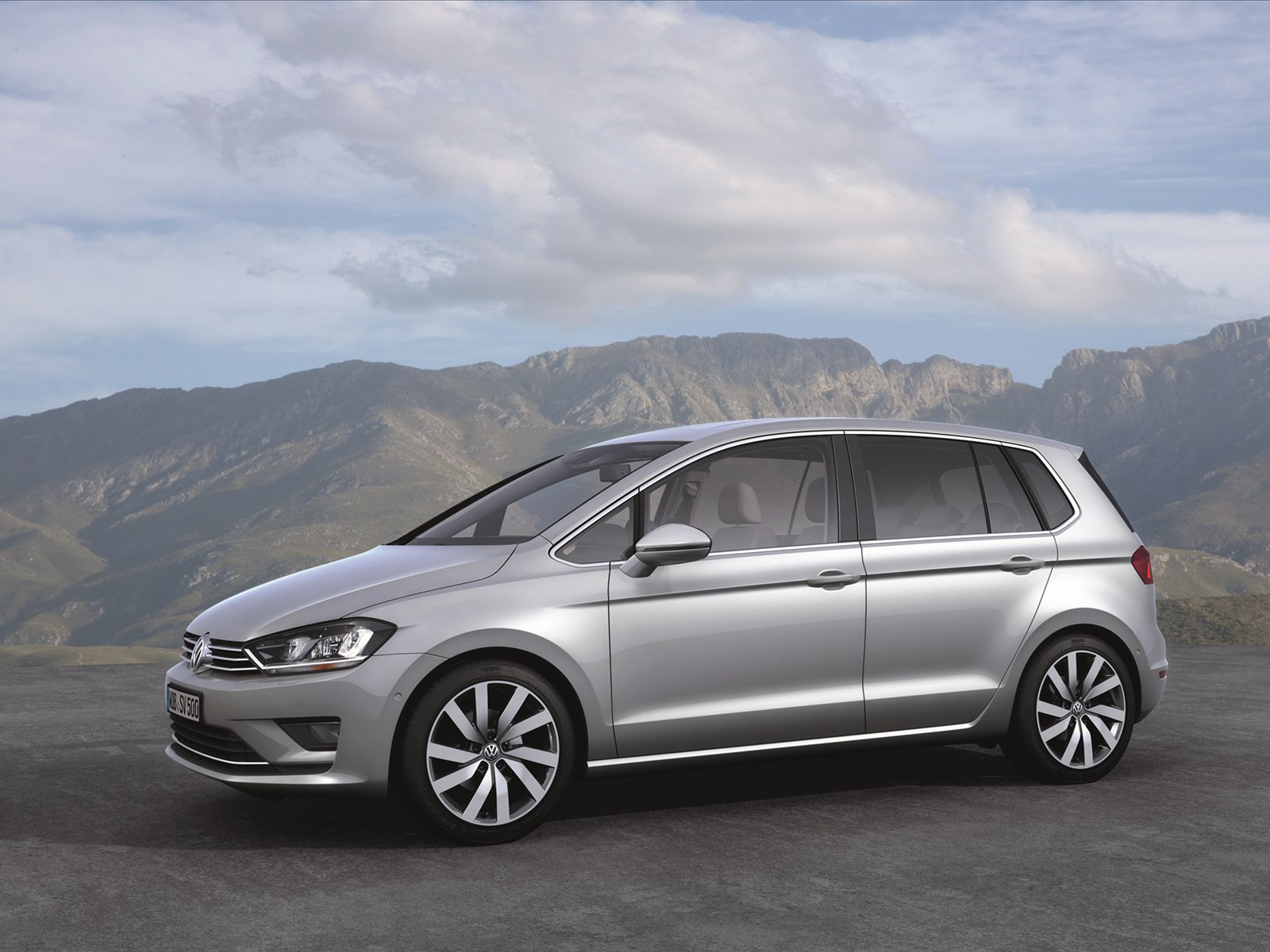 Volkswagen Golf Sportsvan Concept 2013