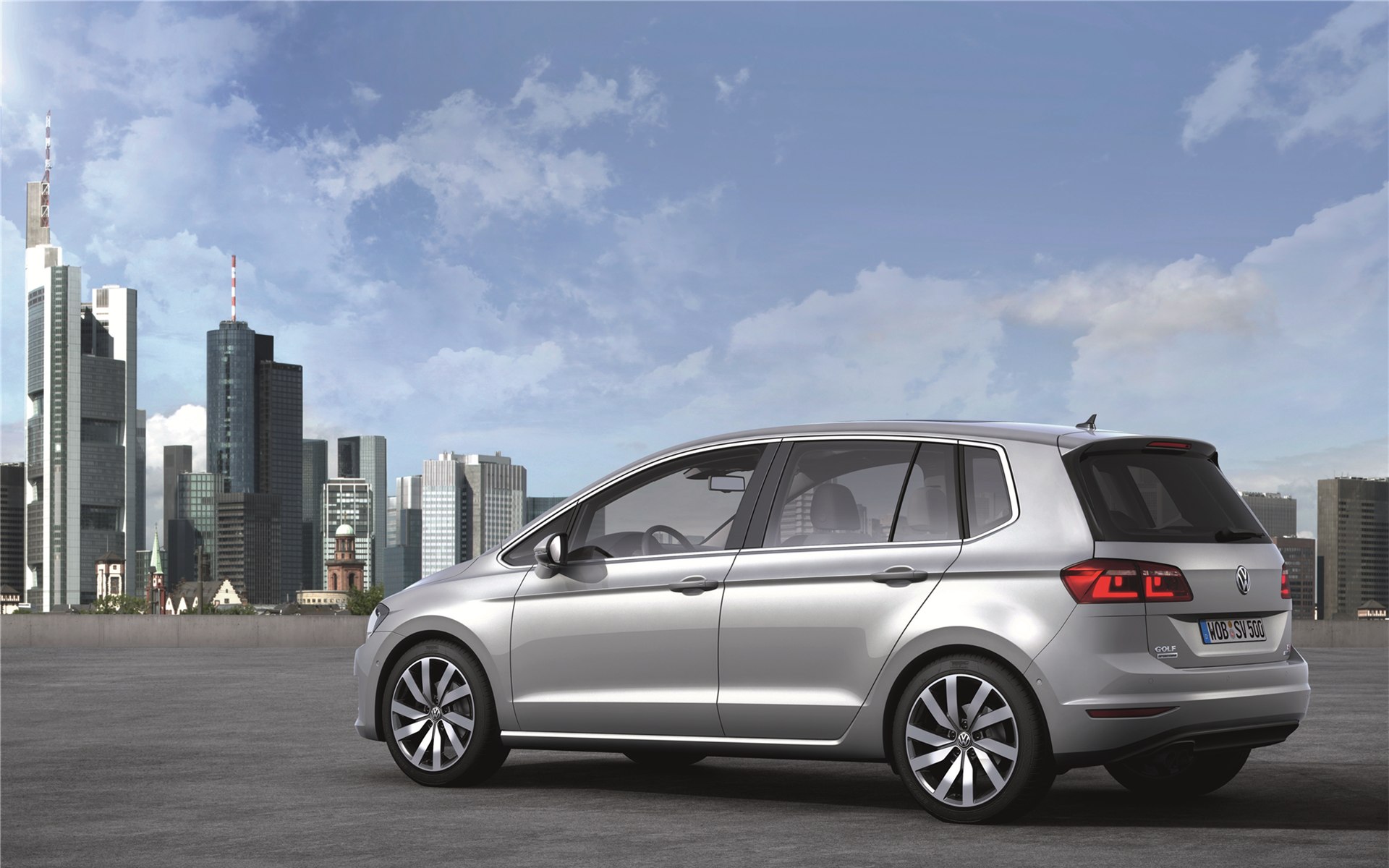 Volkswagen Golf Sportsvan Concept 2013