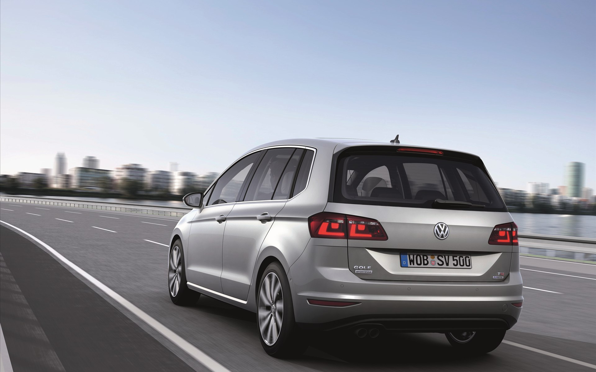 Volkswagen Golf Sportsvan Concept 2013