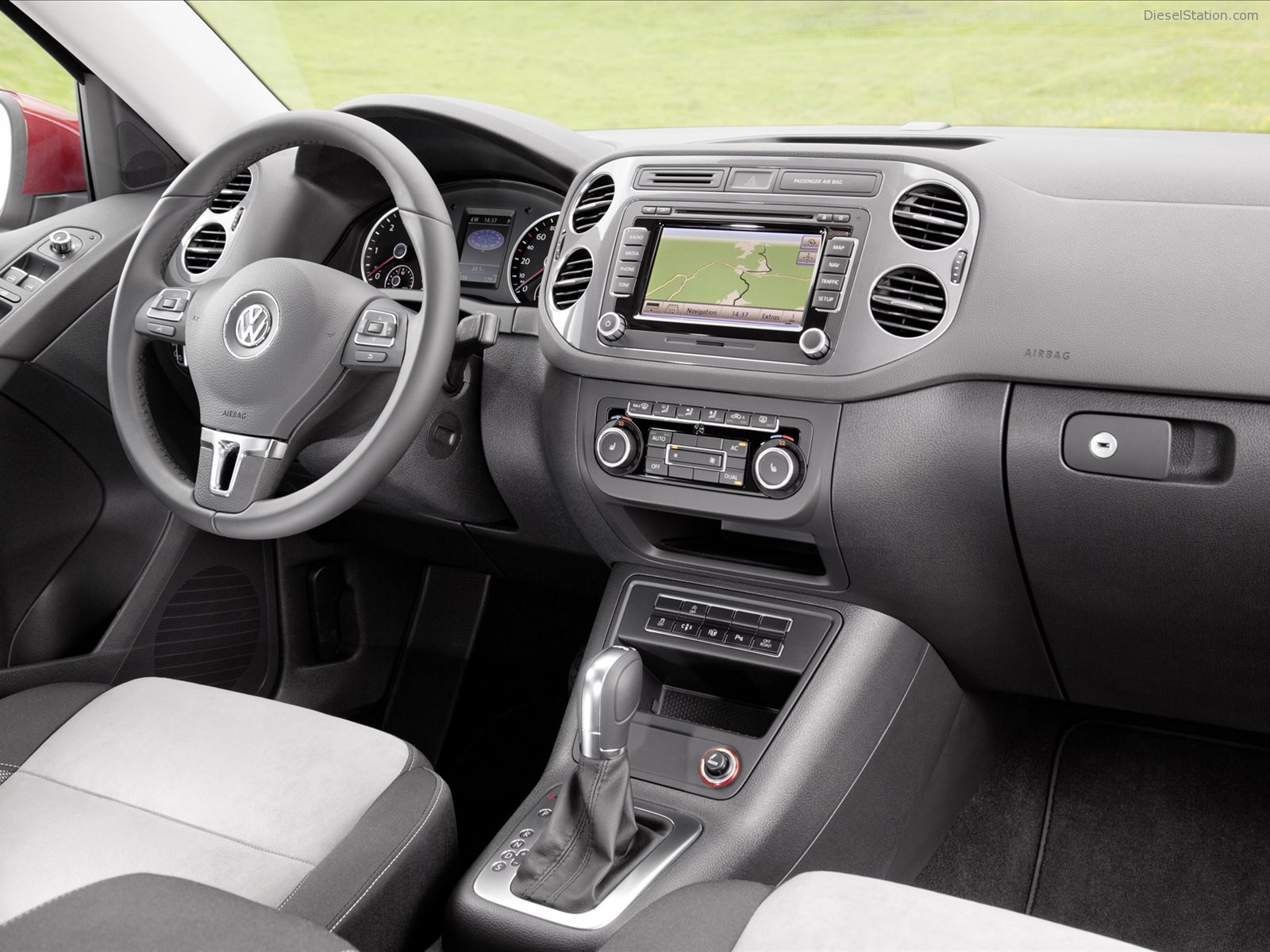 Volkswagen Touareg 2012