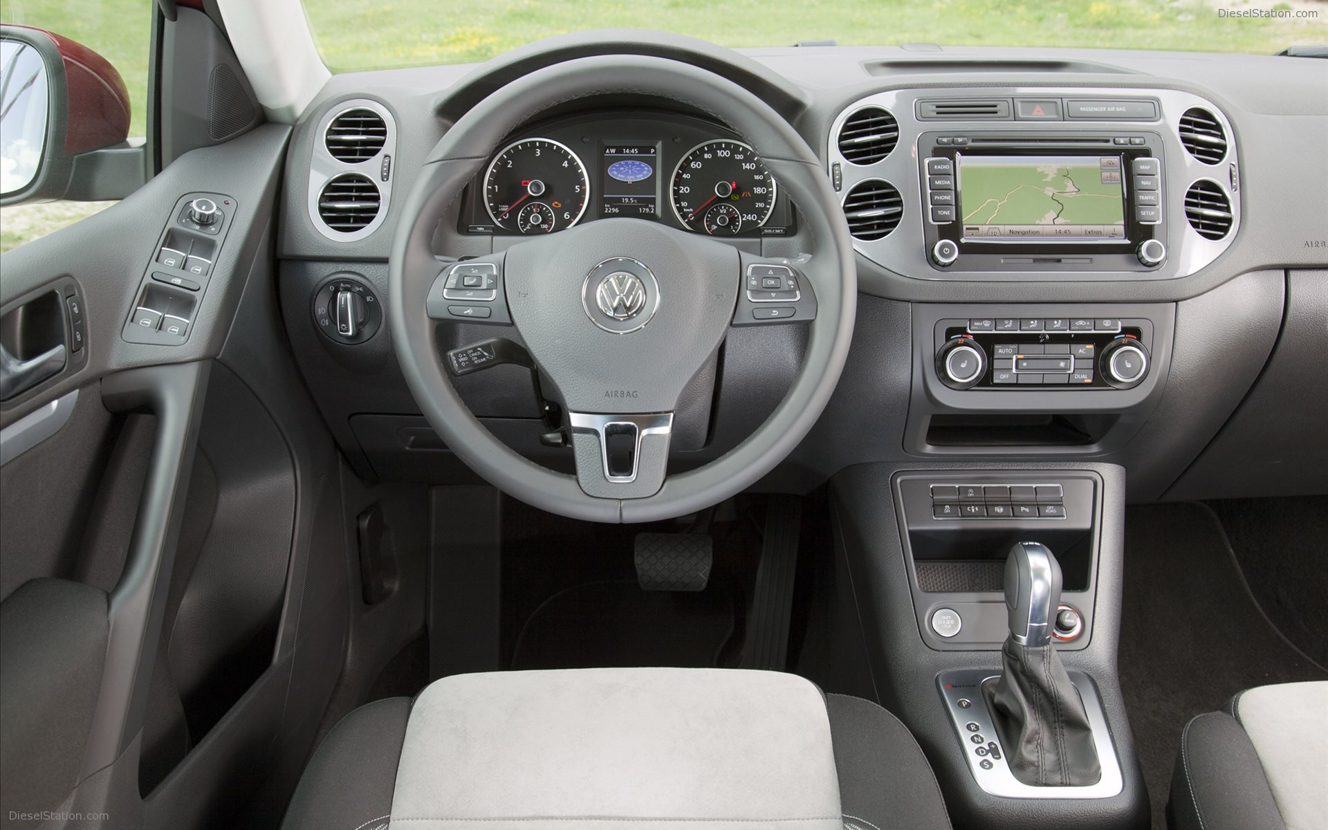 Volkswagen Touareg 2012