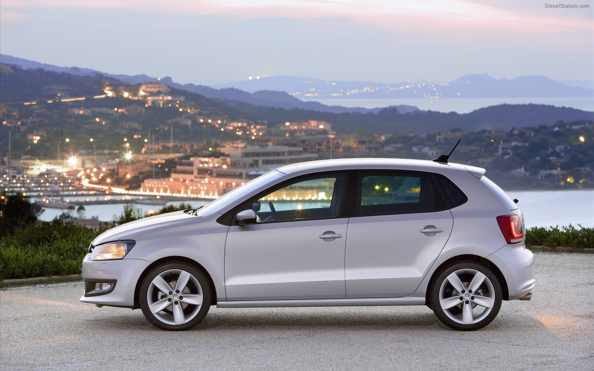 Volkswagen - The New Polo