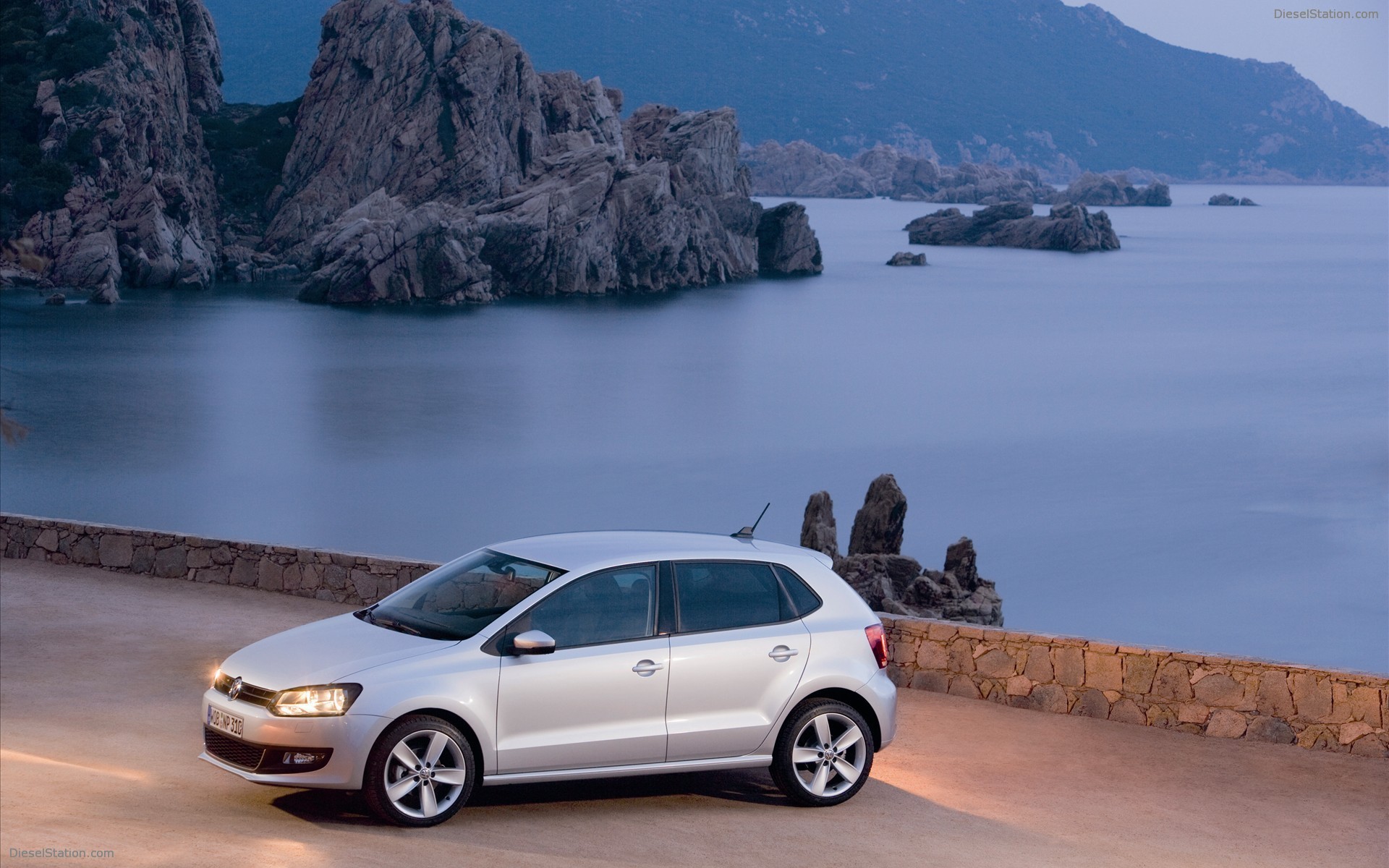Volkswagen - The New Polo