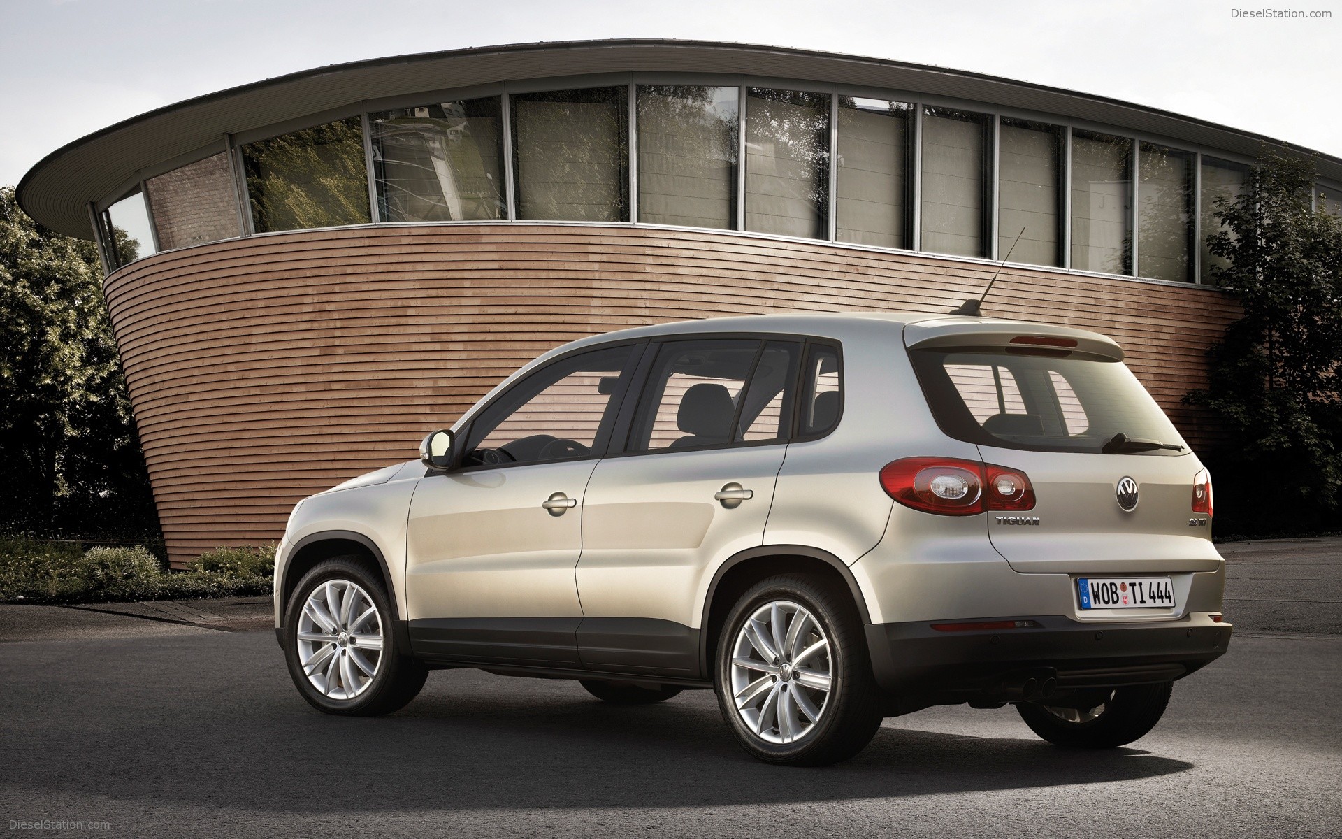 Volkswagen Tiguan first official pictures