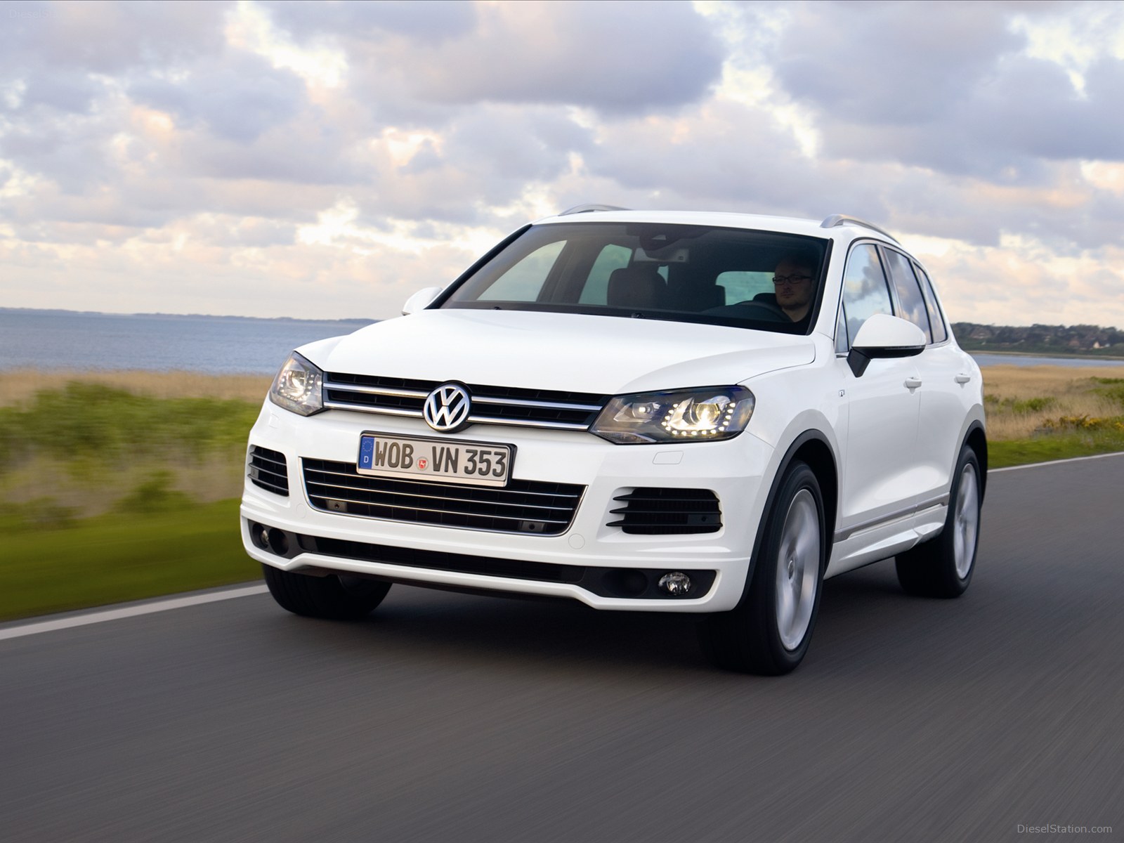 Volkswagen Touareg R-Line 2014
