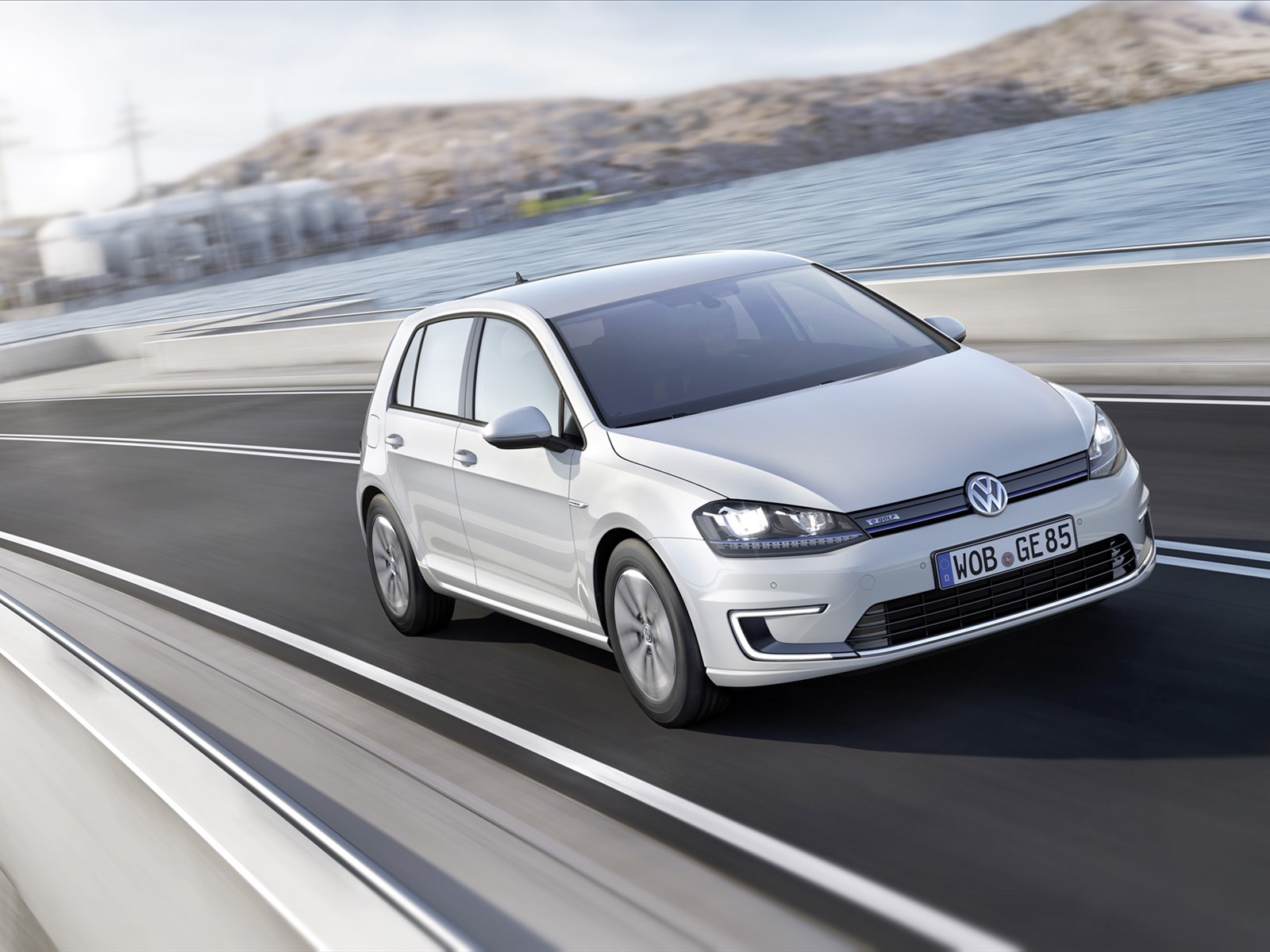 Volkswagen e-Golf 2015