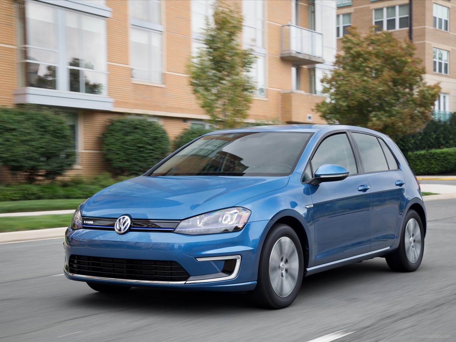 Volkswagen e-Golf 2015