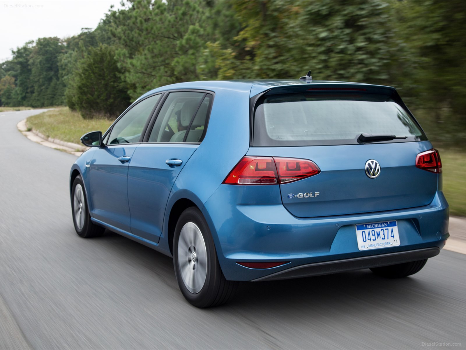 Volkswagen e-Golf 2015
