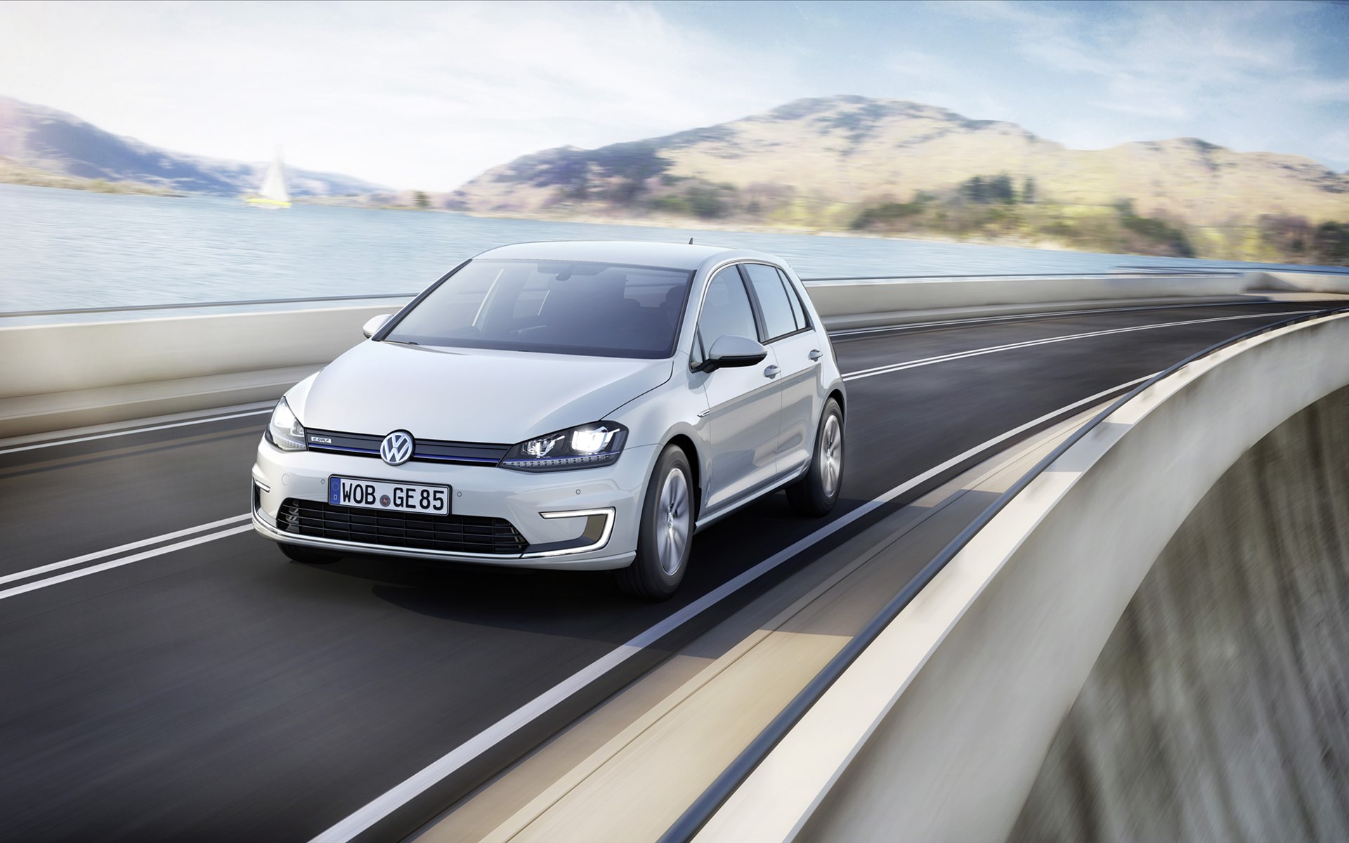Volkswagen e-Golf 2015