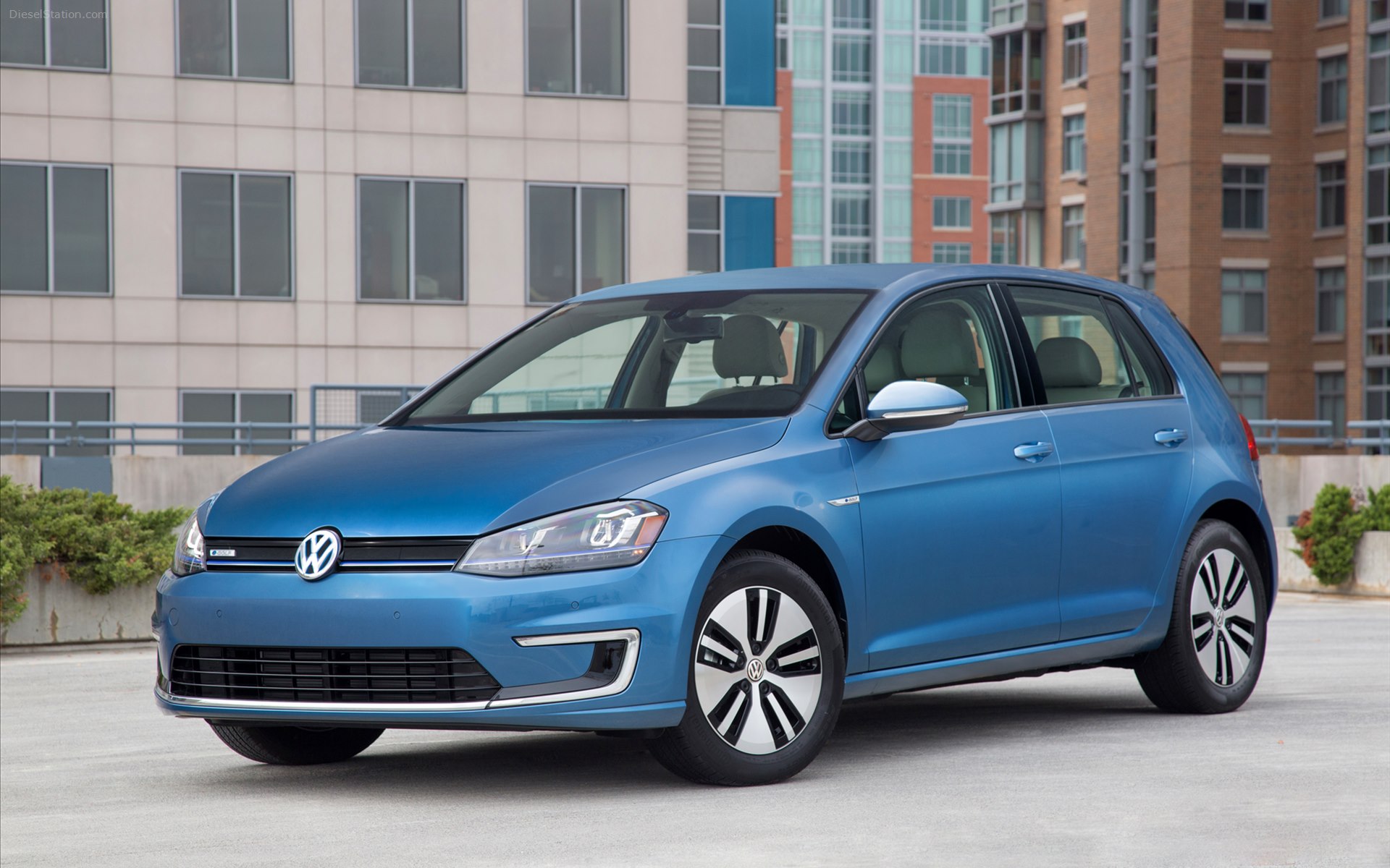 Volkswagen e-Golf 2015