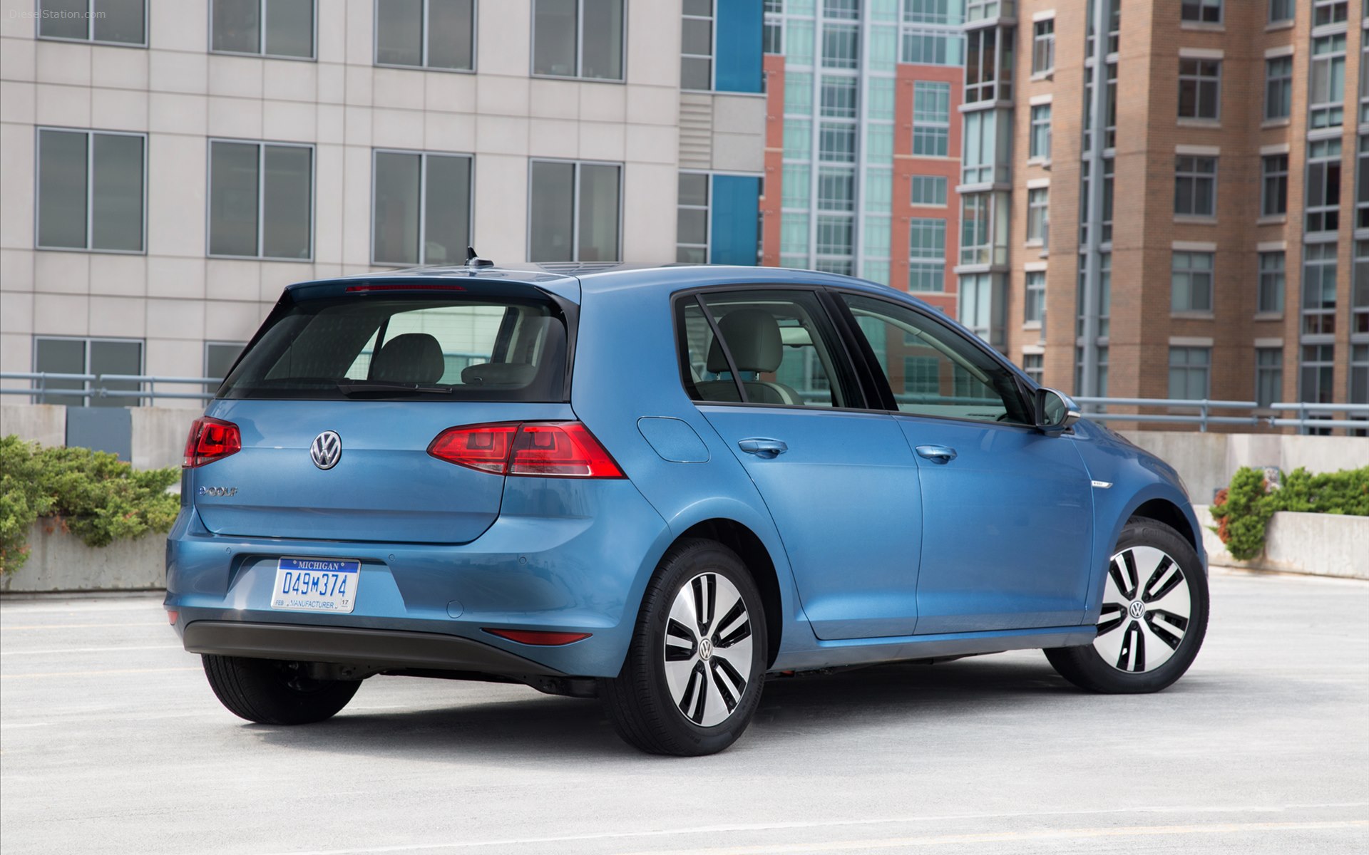 Volkswagen e-Golf 2015