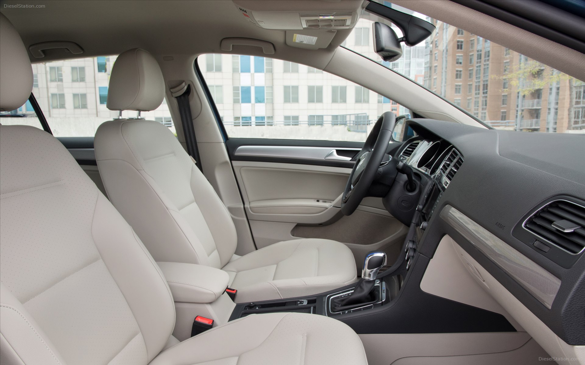 Volkswagen e-Golf 2015