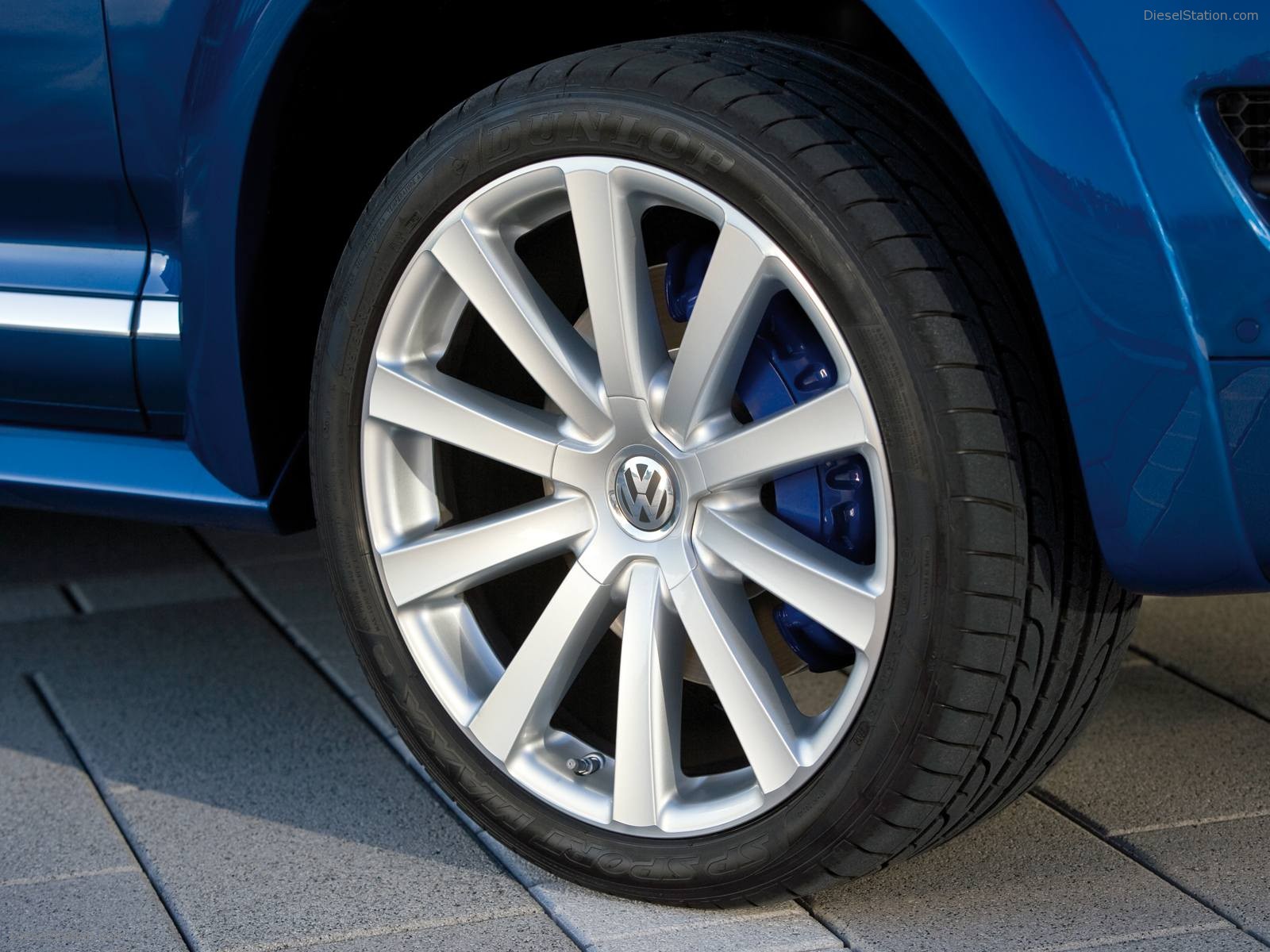 Volkswagen Touareg R50 Wallpapers