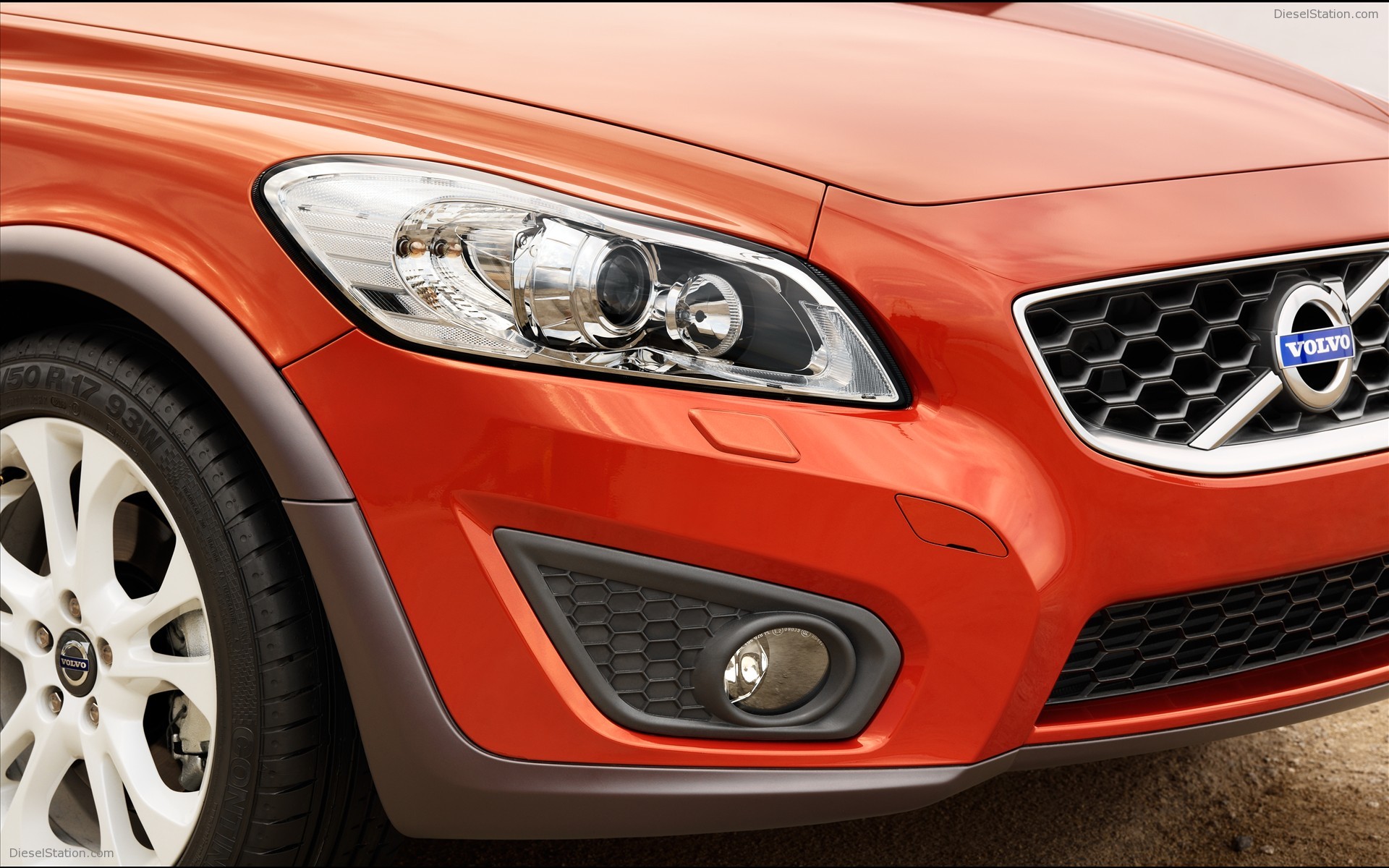2010 Volvo C30 Sports Coupe 