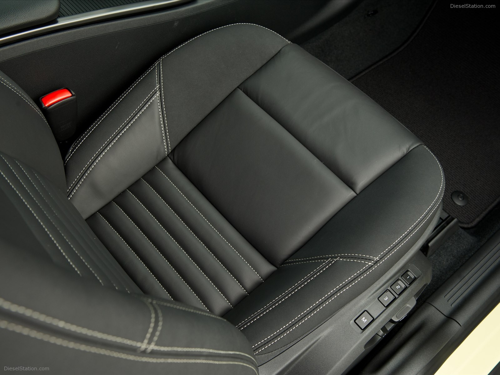 Volvo C30 2012