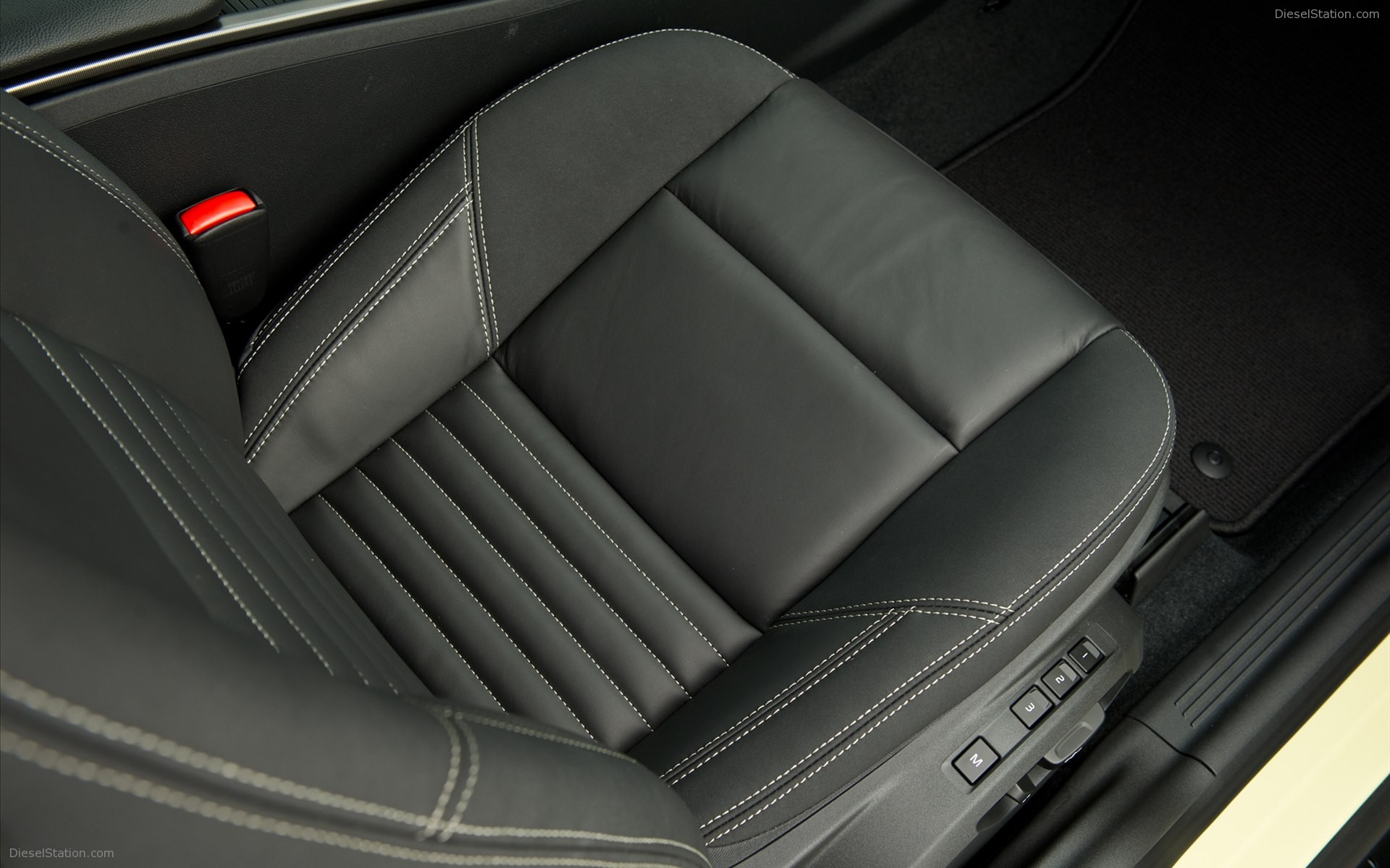 Volvo C30 2012