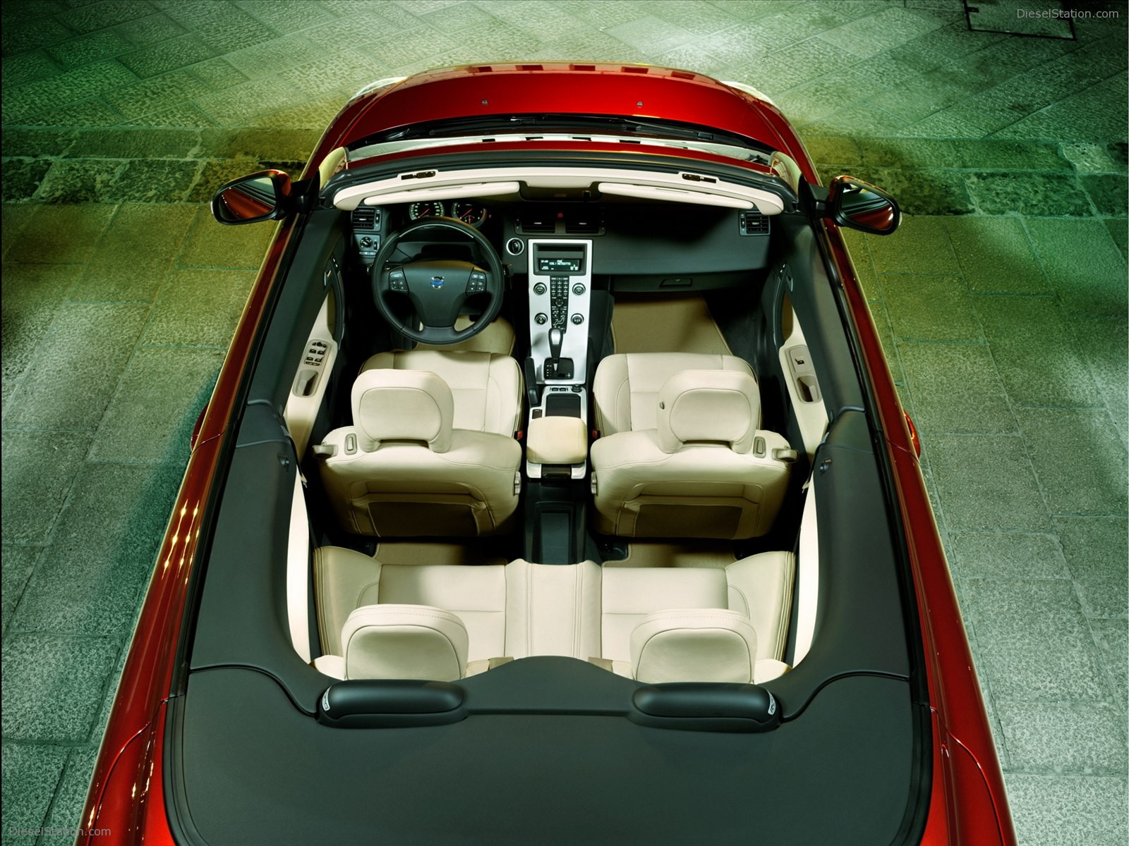 Volvo C70 2011