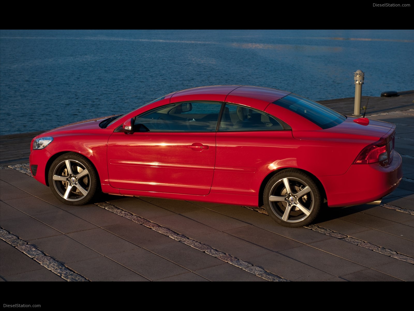 Volvo C70 2011