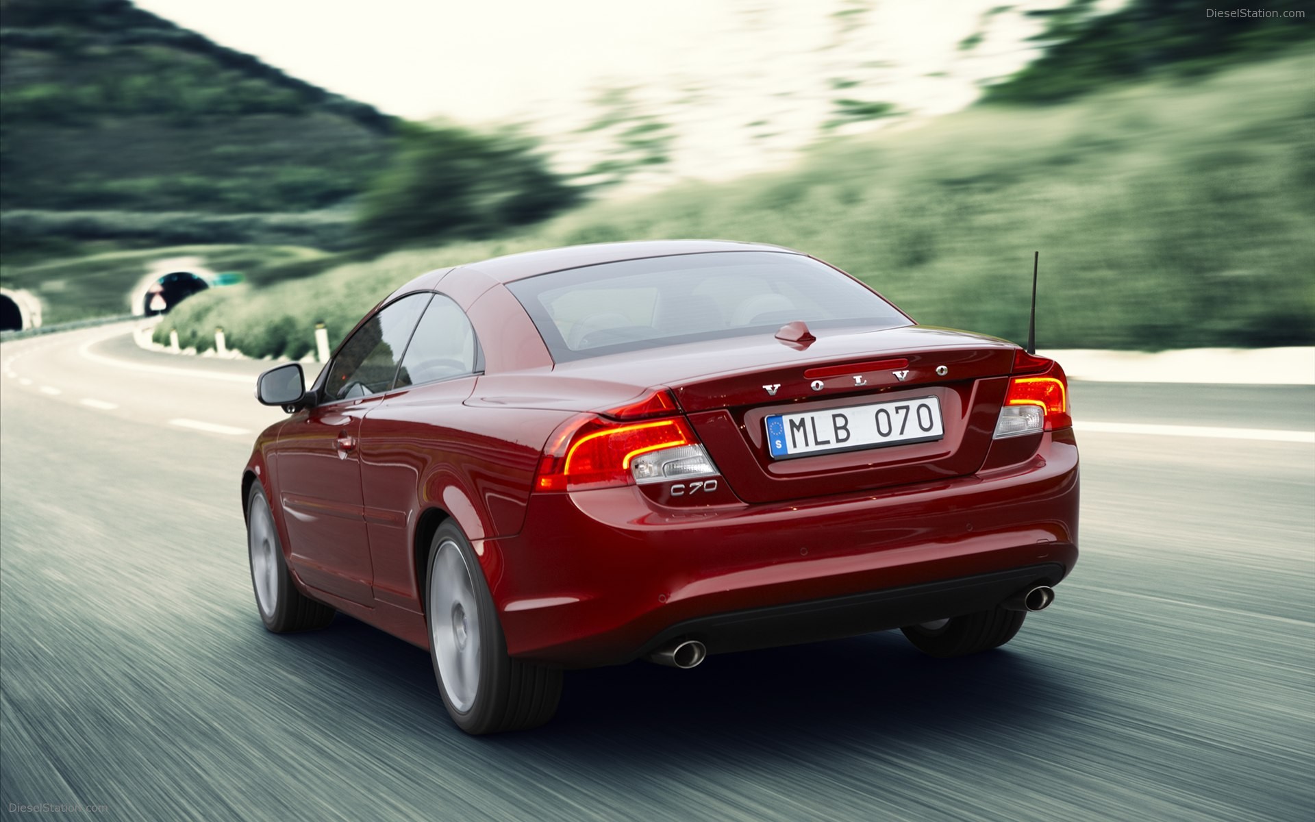 Volvo C70 2011
