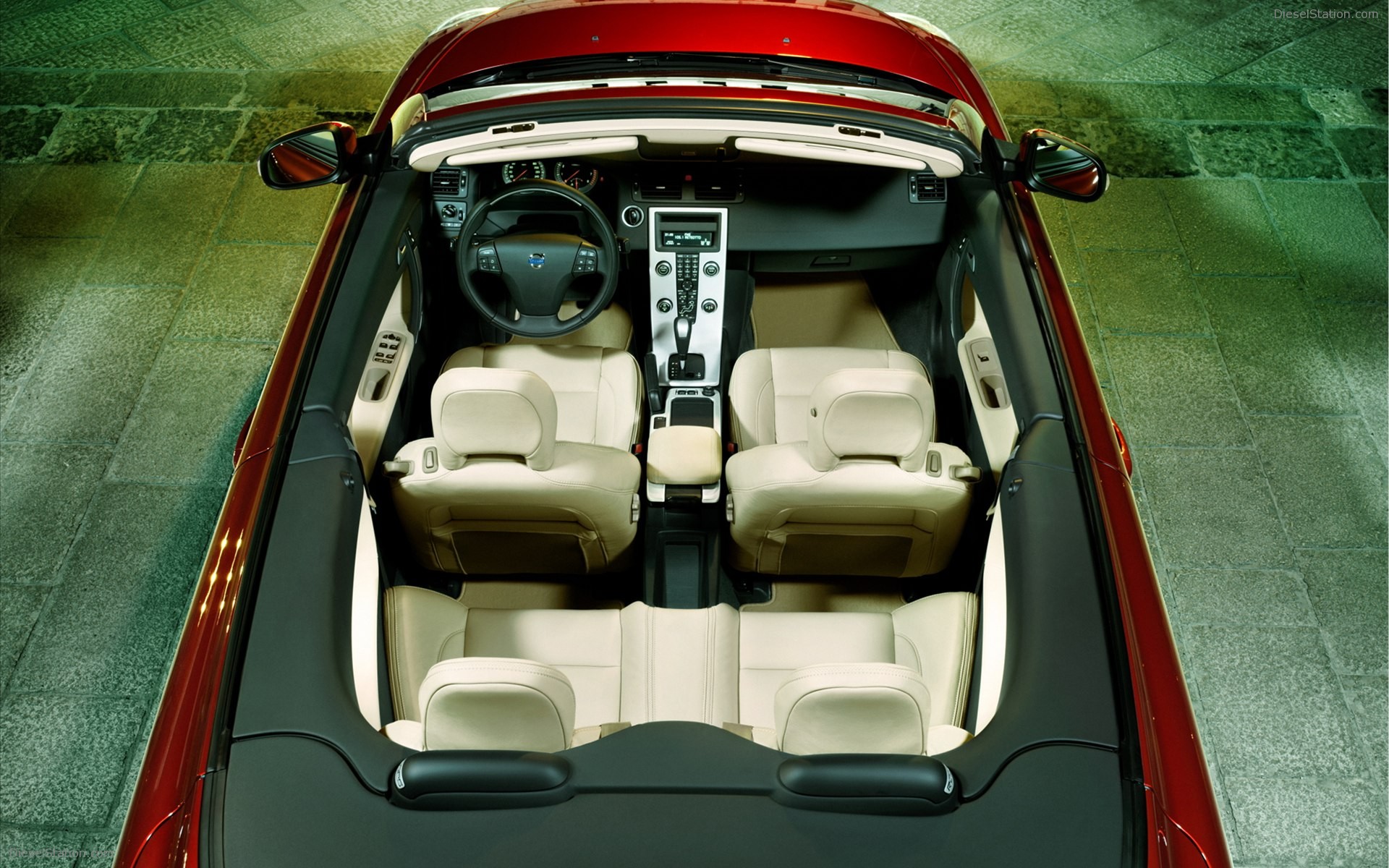 Volvo C70 2011