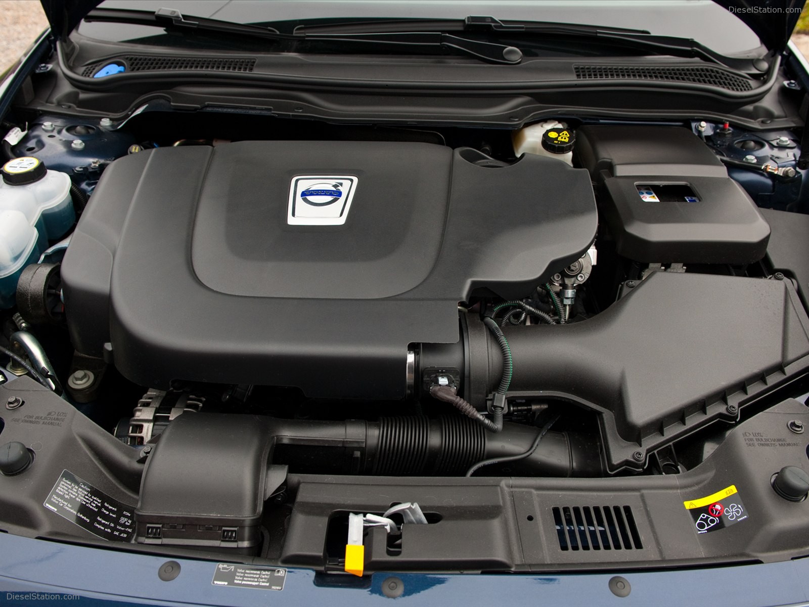 Volvo C70 2012