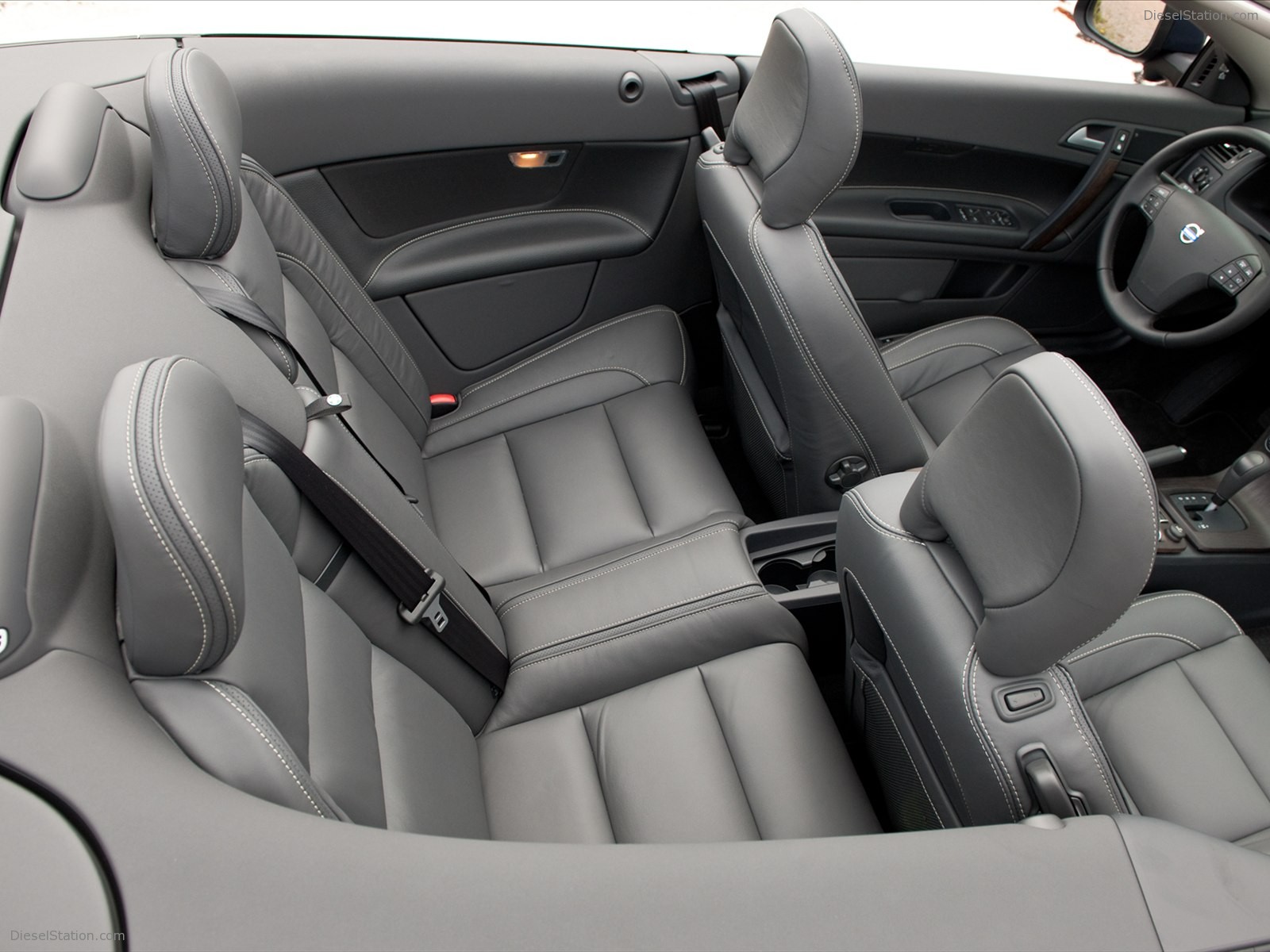 Volvo C70 2012
