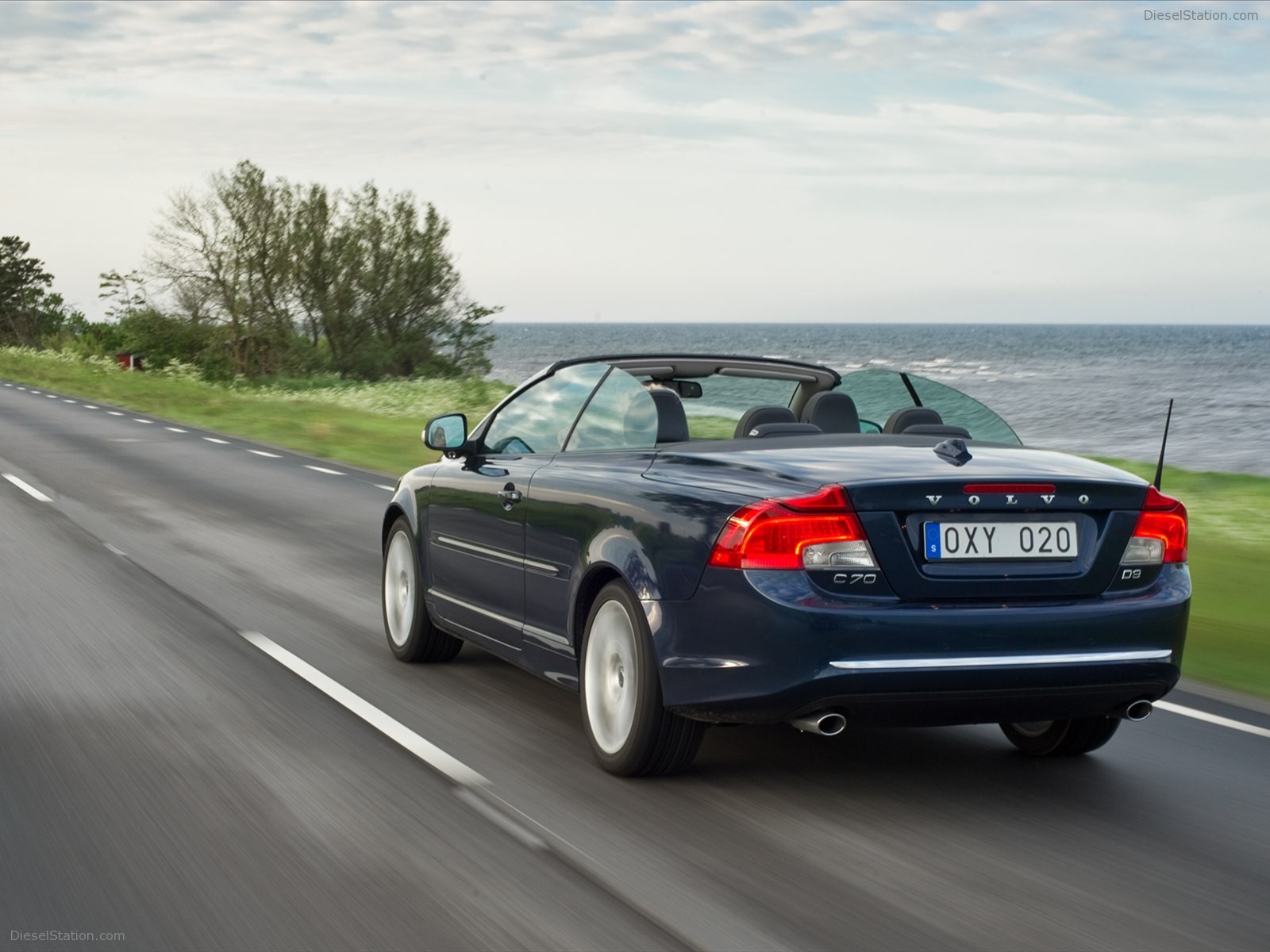 Volvo C70 2012