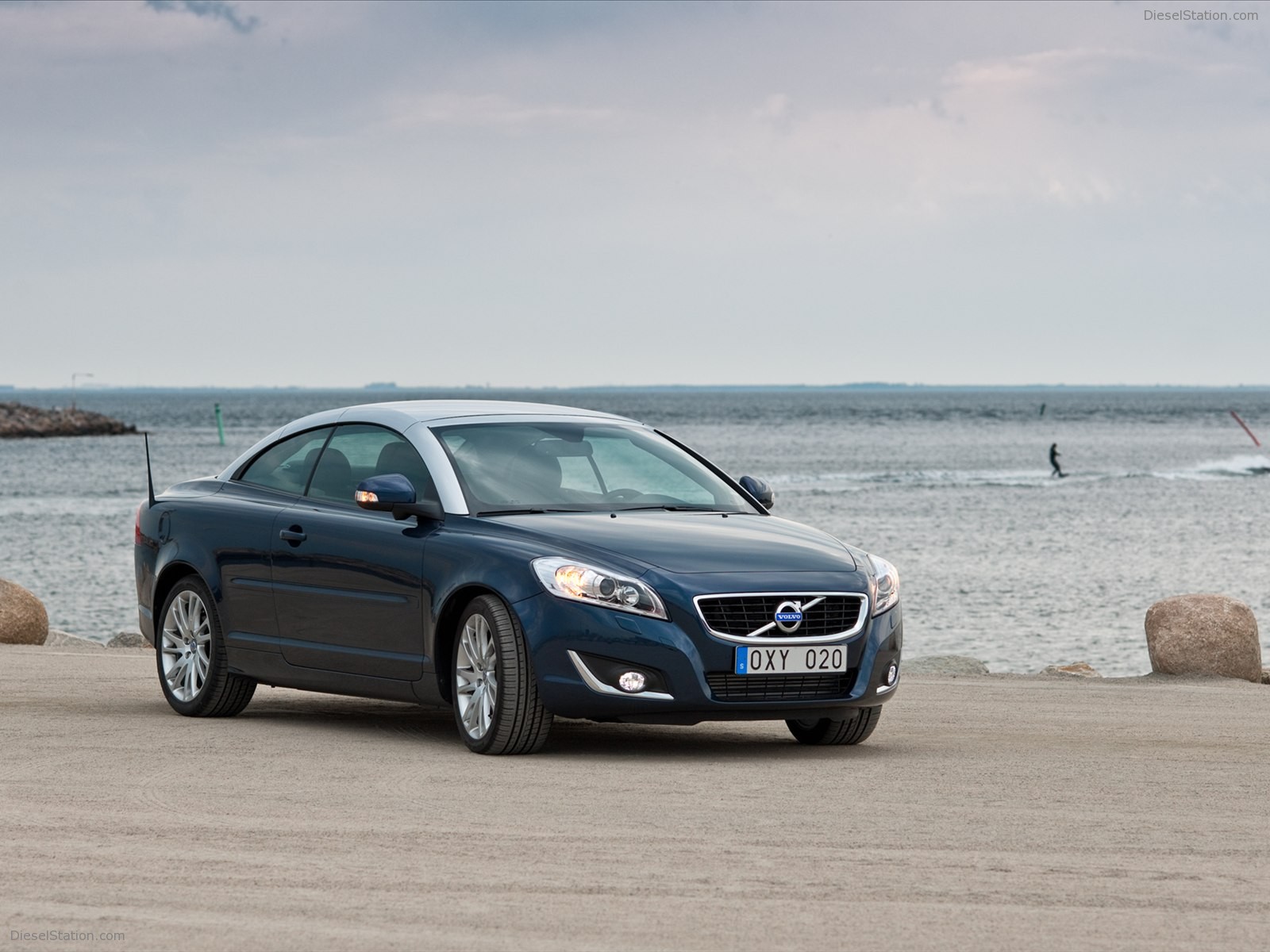 Volvo C70 2012