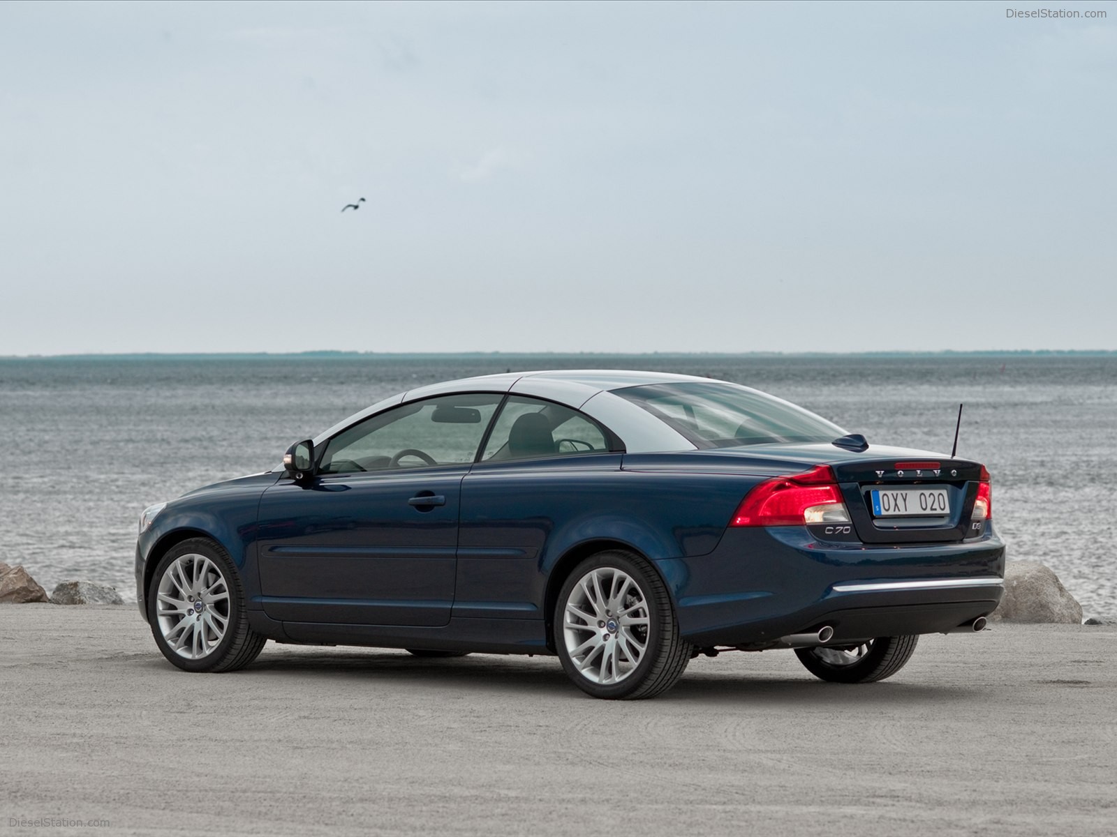 Volvo C70 2012