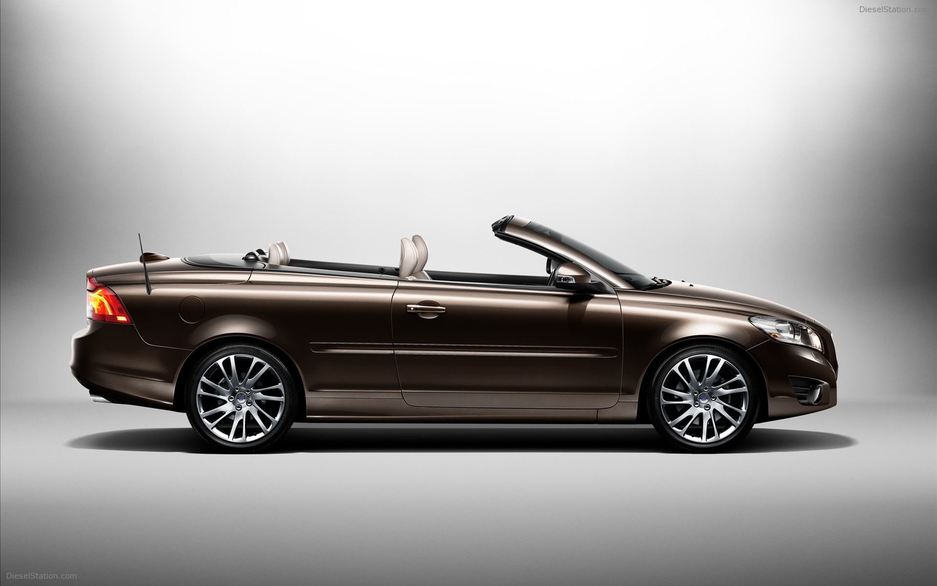 Volvo C70 2012