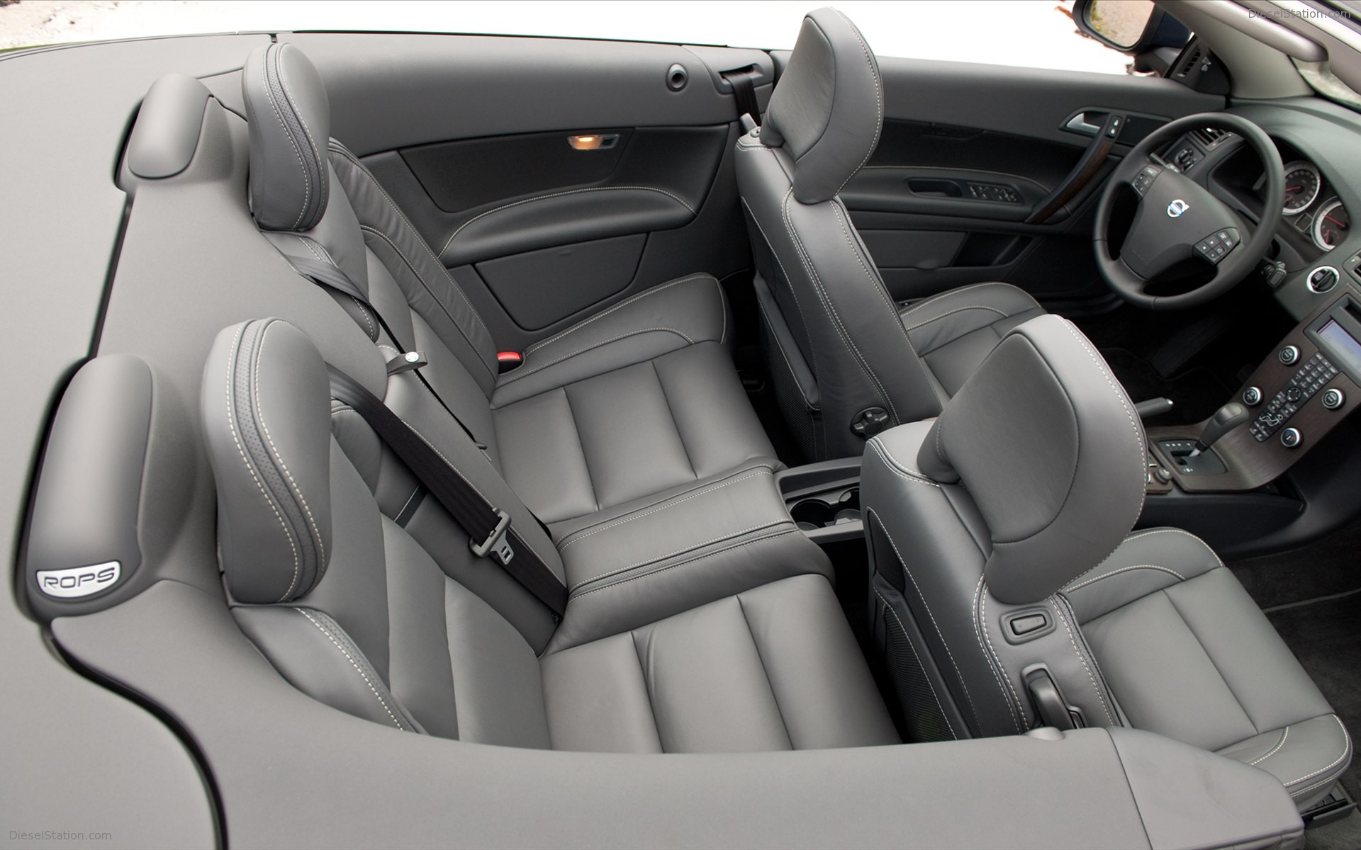 Volvo C70 2012