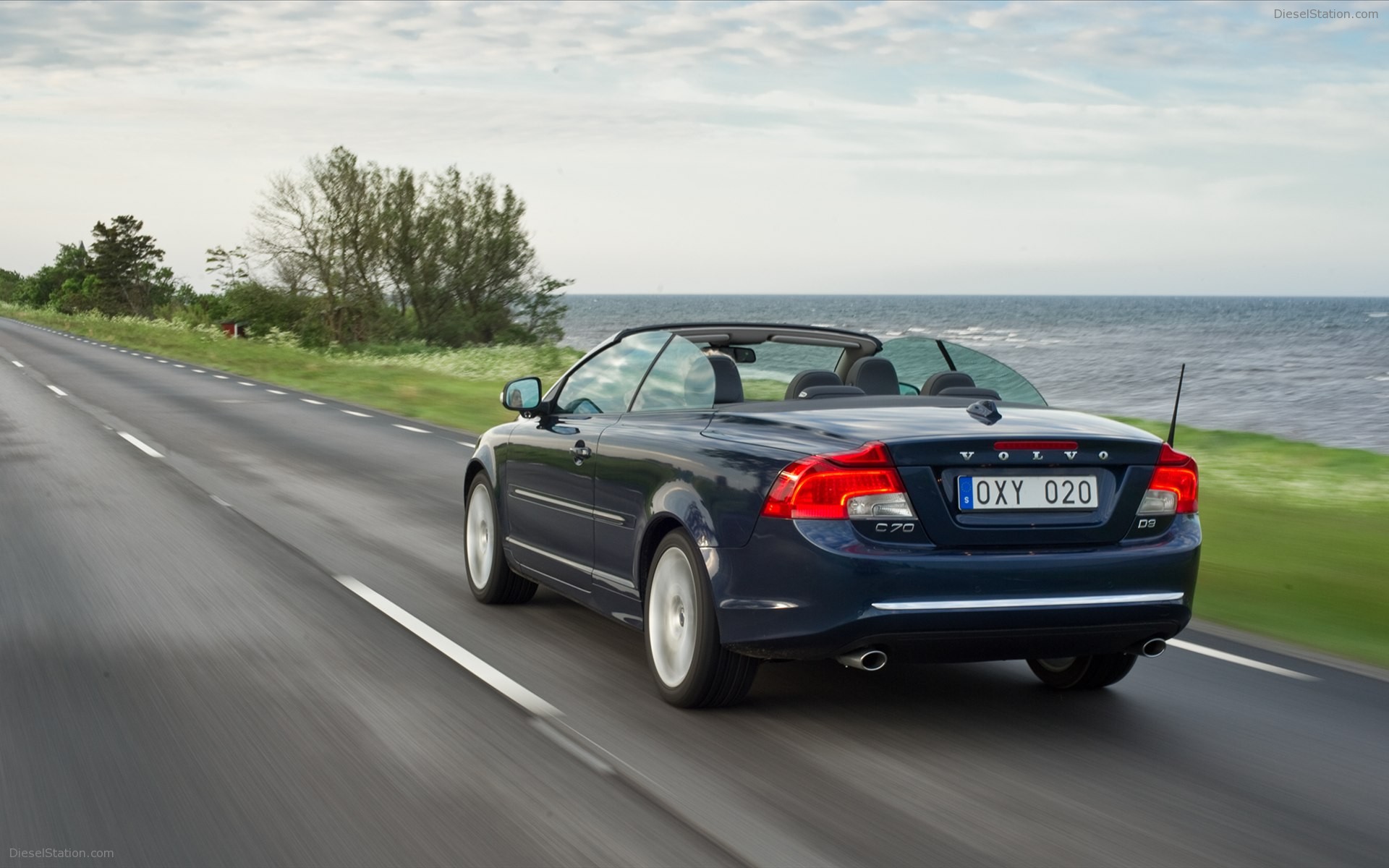 Volvo C70 2012