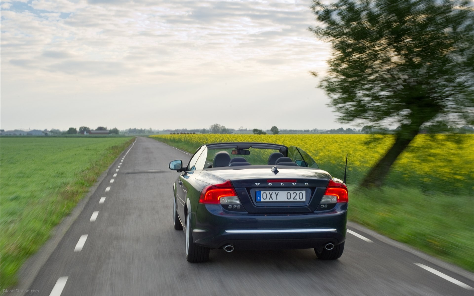 Volvo C70 2012