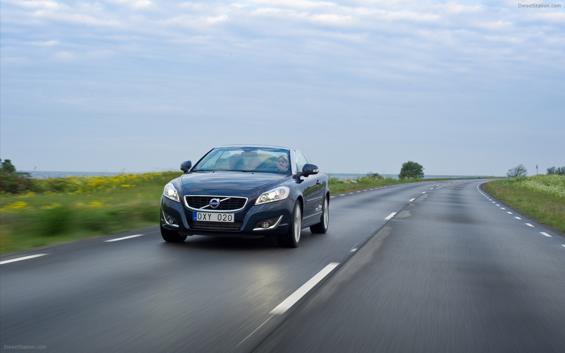 Volvo C70 2012