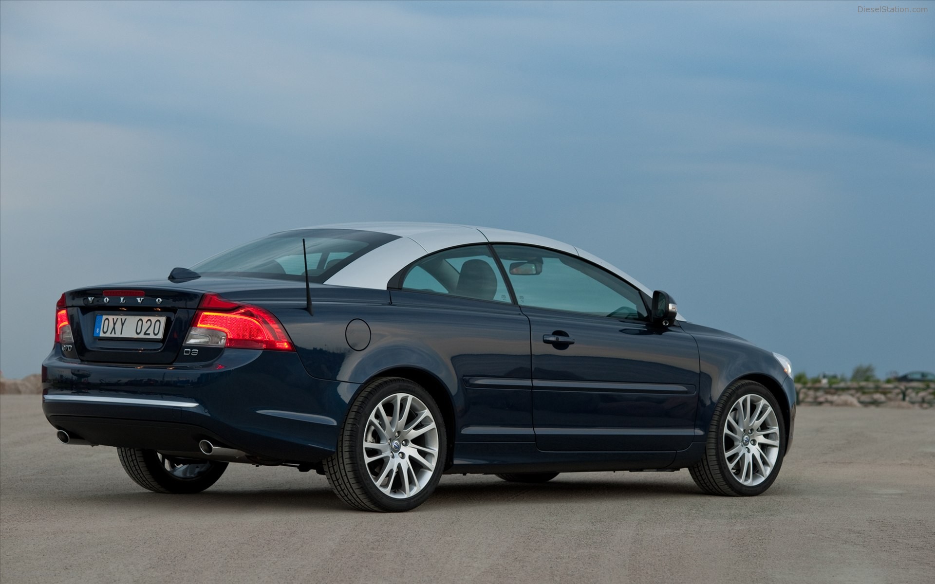 Volvo C70 2012