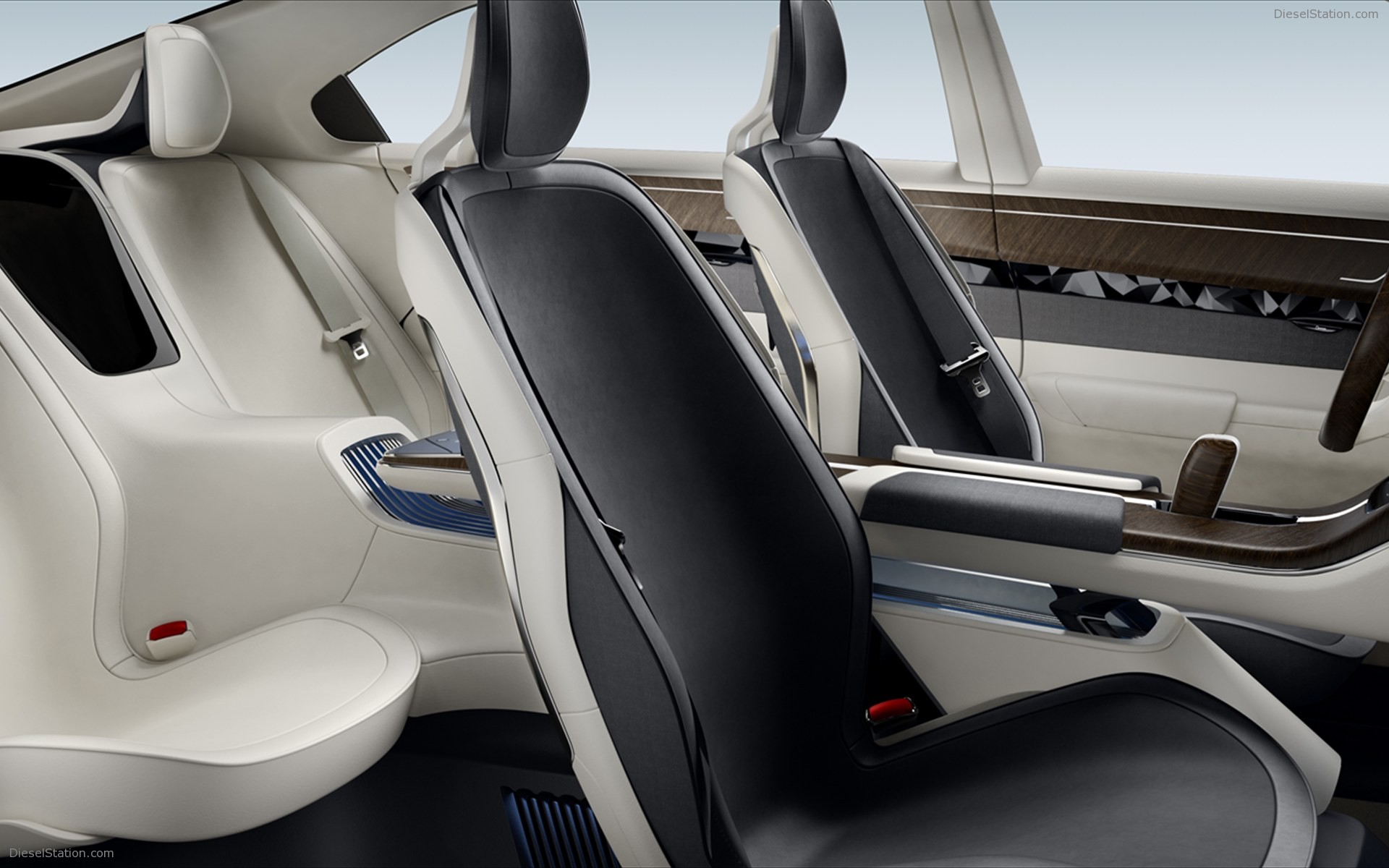 Volvo Concept Universe 2011