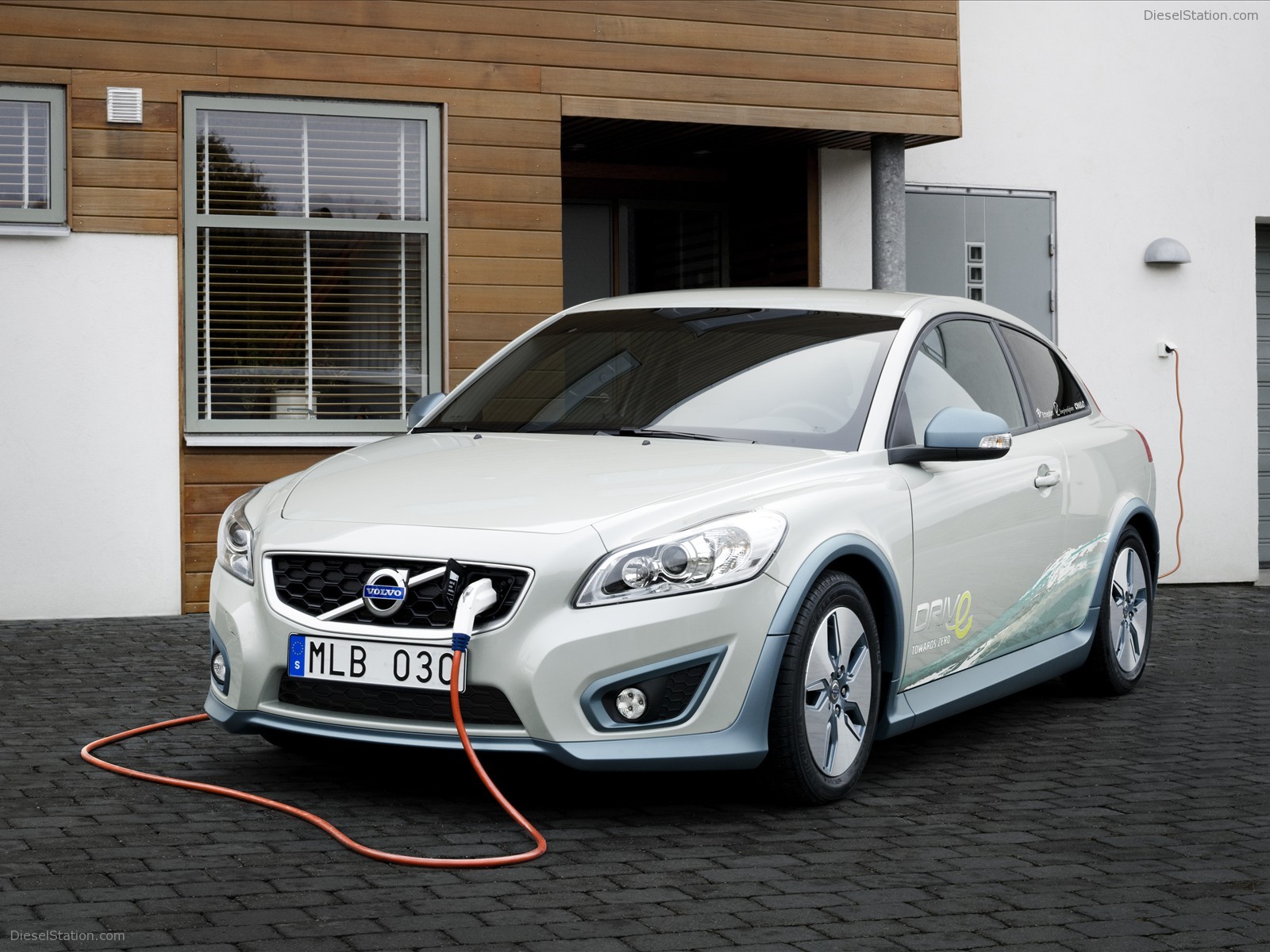 Volvo C30 Electric Car 2011