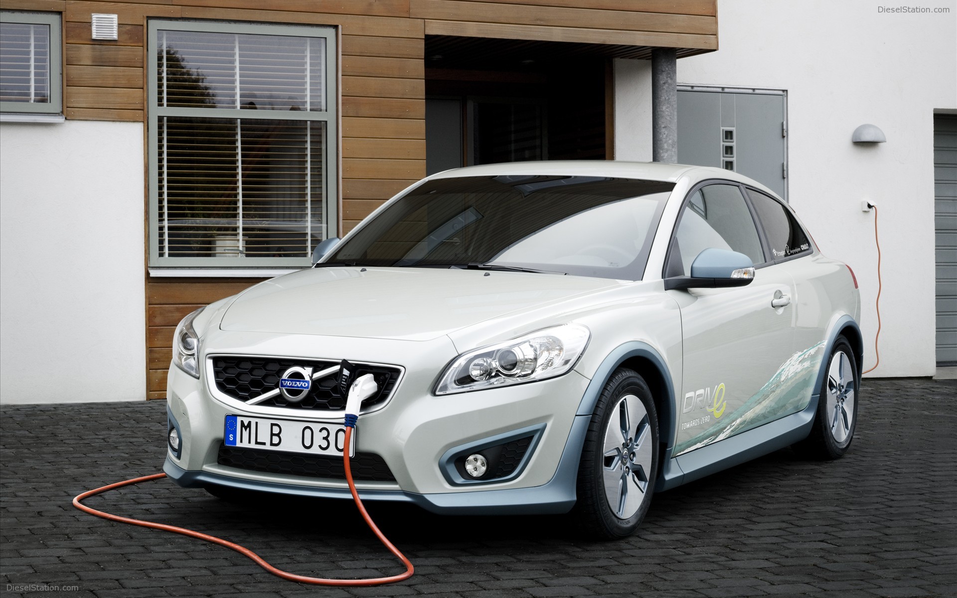 Volvo C30 Electric Car 2011