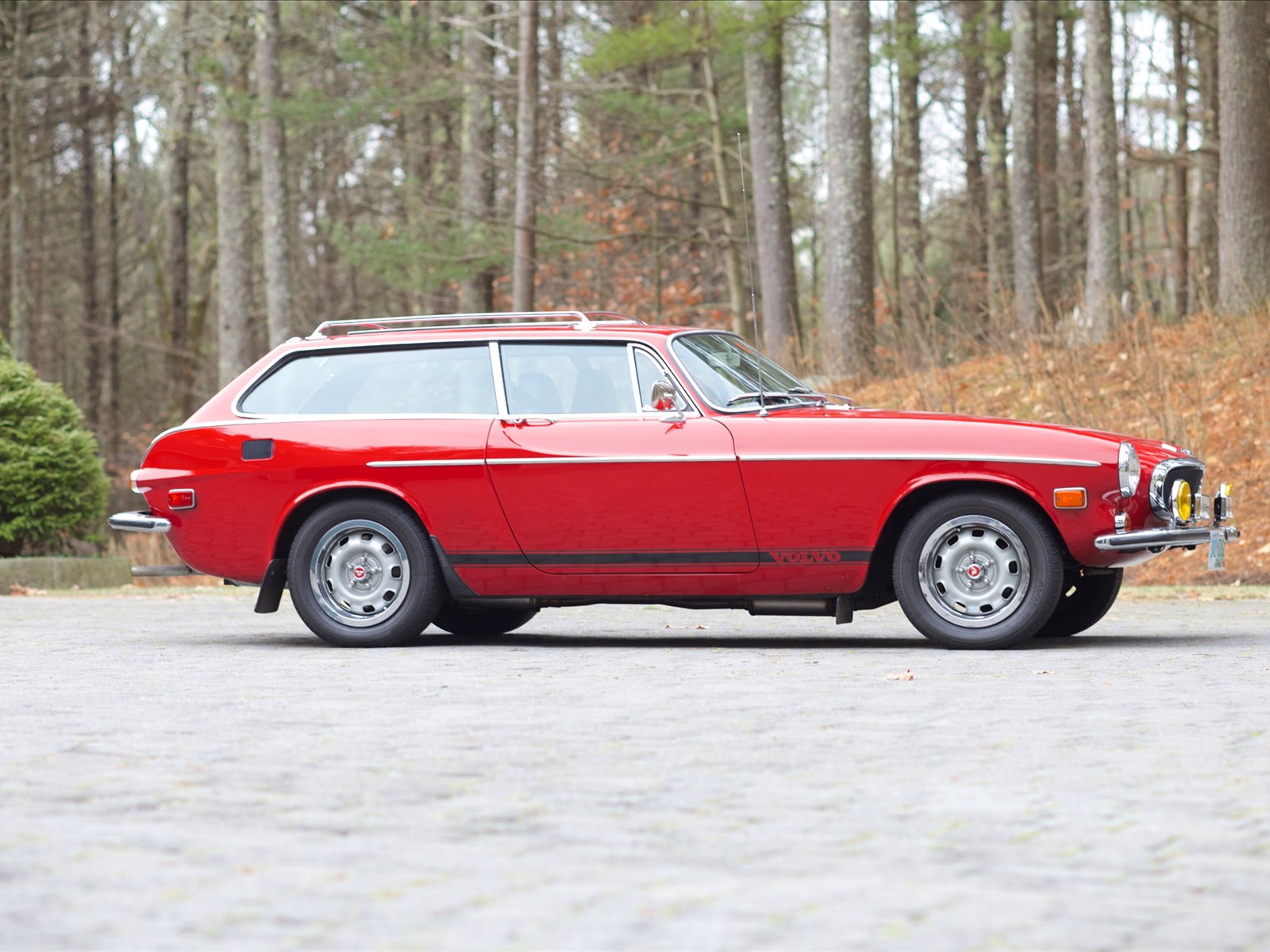 Volvo P1800ES Sport Wagon 1973