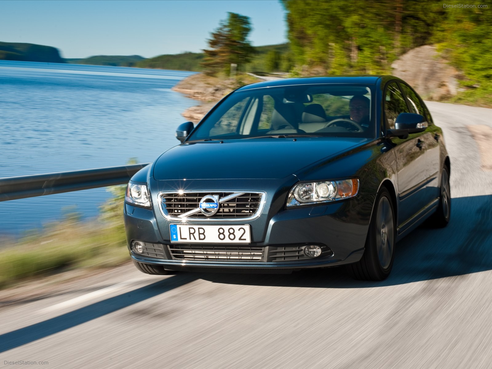 Volvo S40 2012