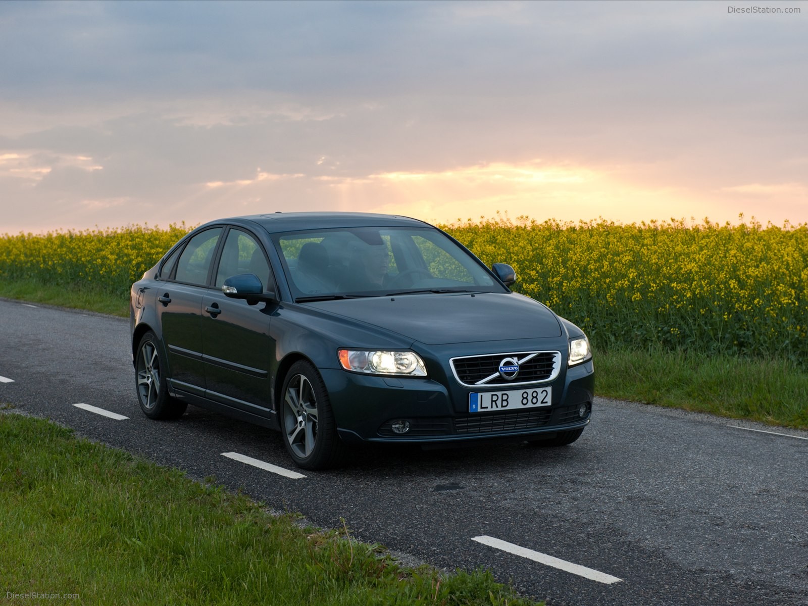 Volvo S40 2012