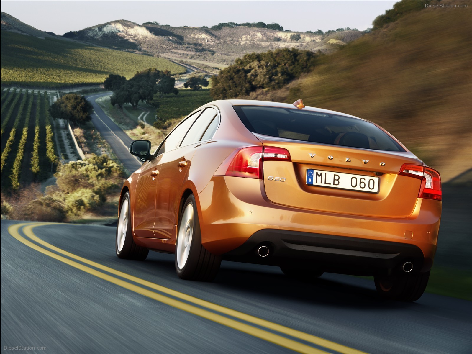 2011 Volvo S60 - Official Pictures